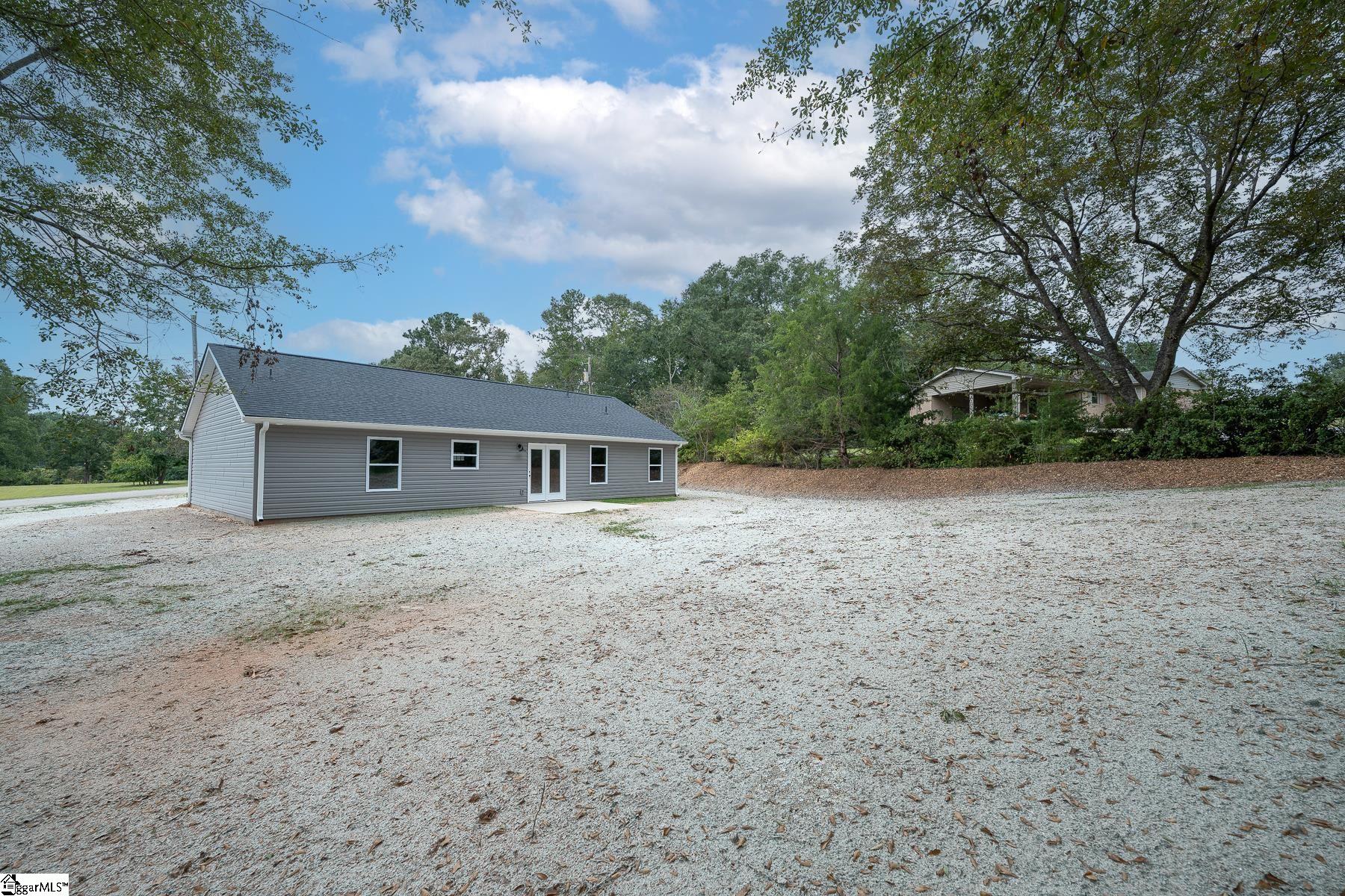 203 Southside Drive Laurens, SC 29360