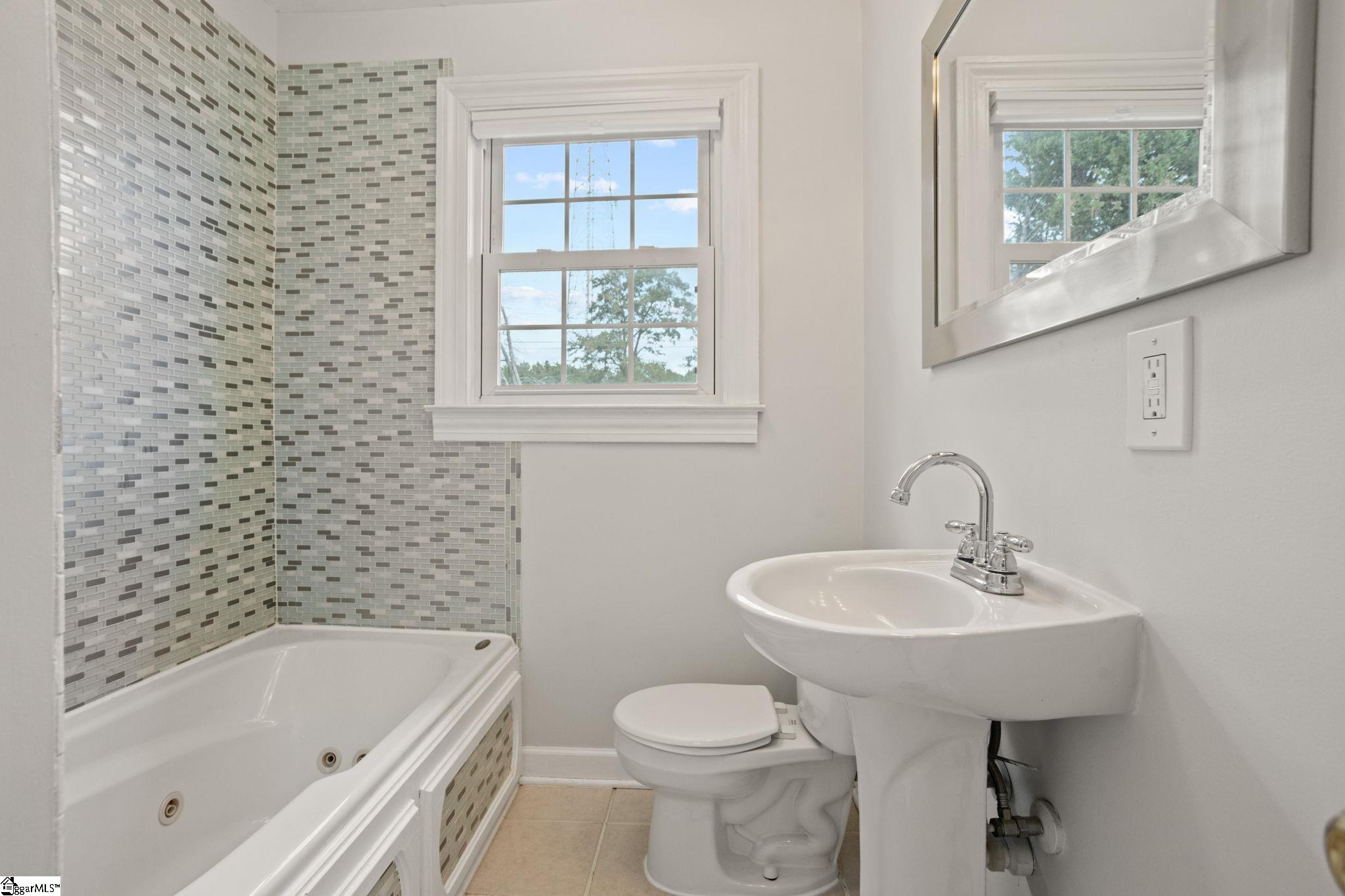 227 Highland Road Duncan, SC 29334
