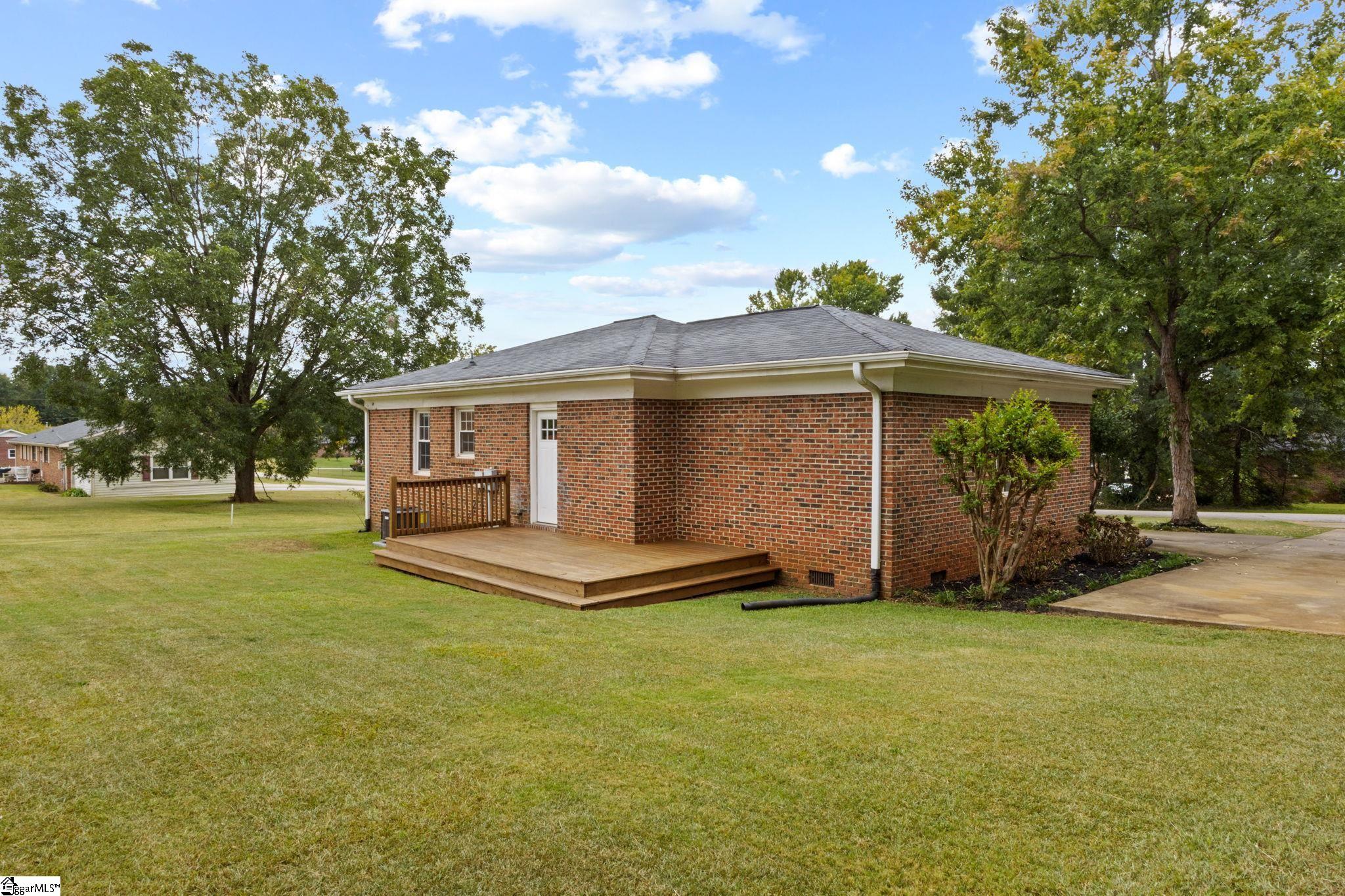 227 Highland Road Duncan, SC 29334