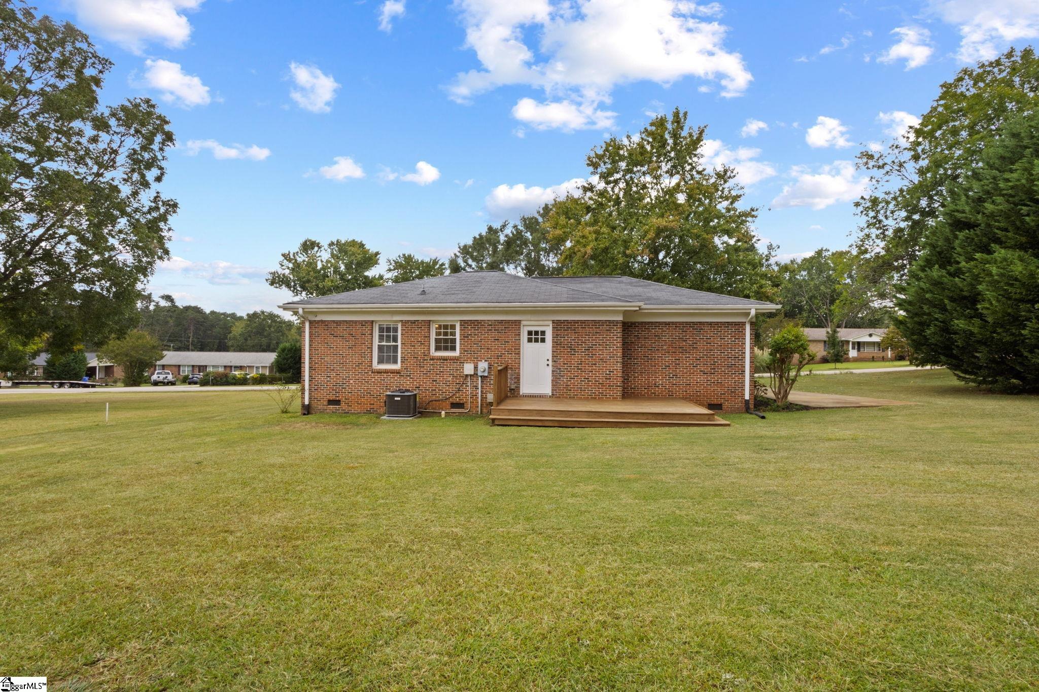 227 Highland Road Duncan, SC 29334
