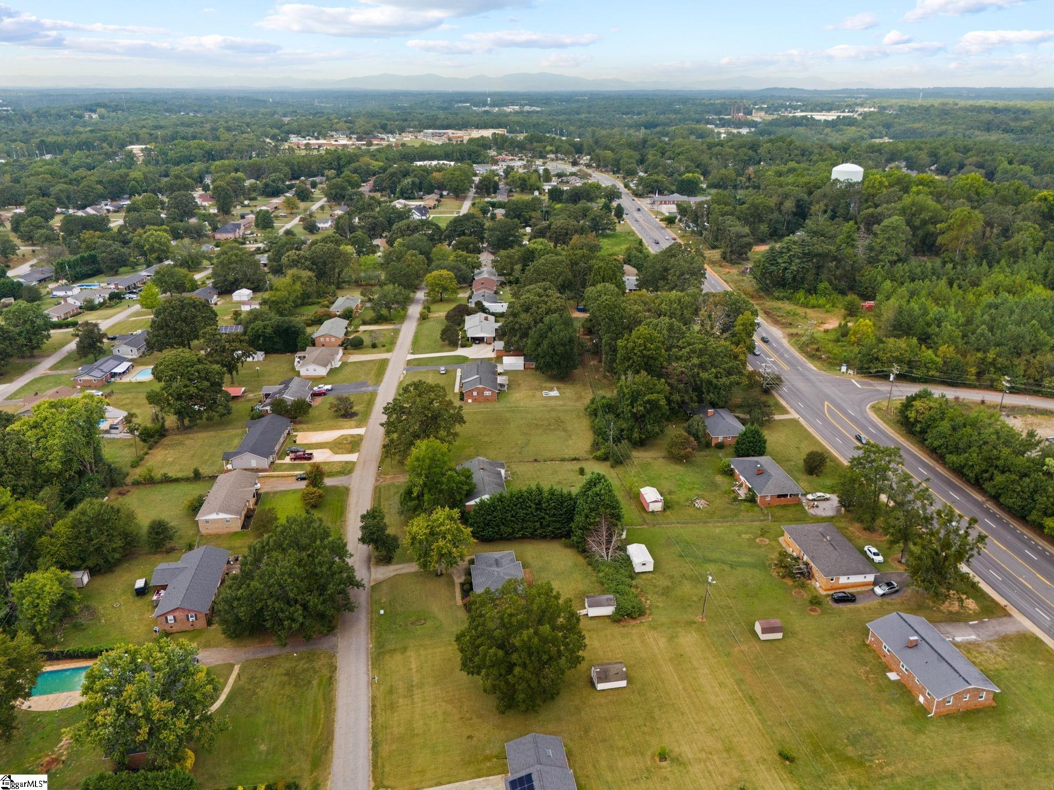 227 Highland Road Duncan, SC 29334
