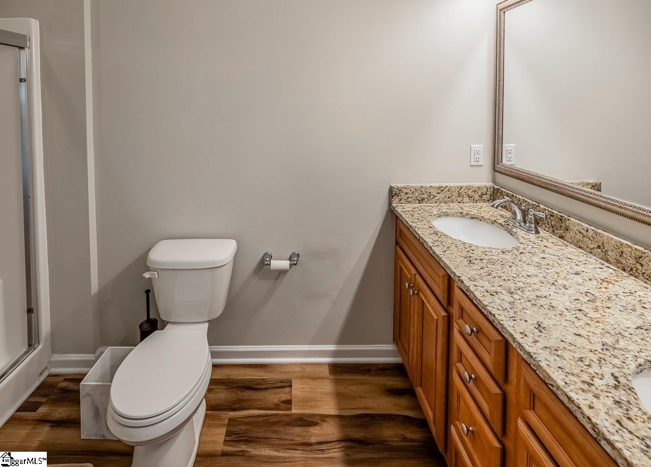 619 Autumn Breeze Walk Inman, SC 29349