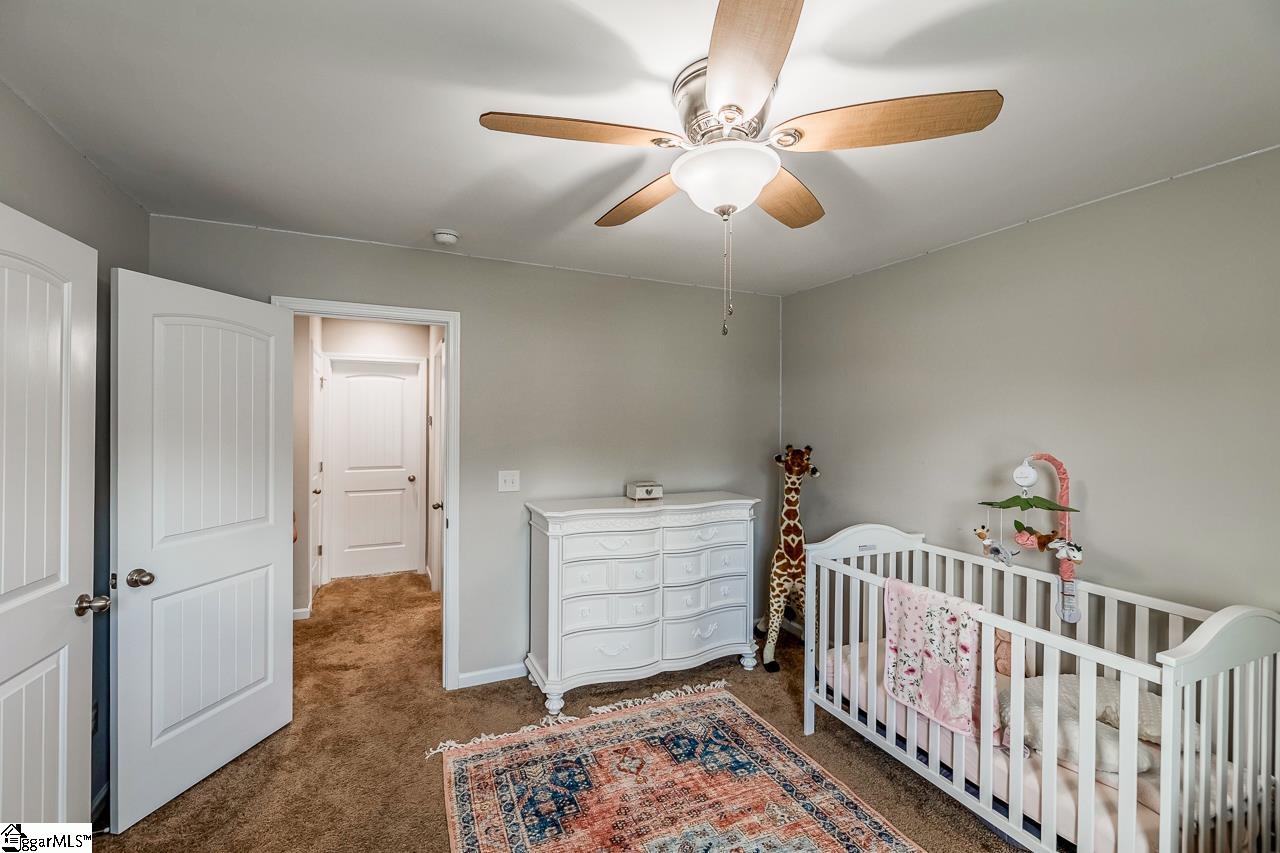 619 Autumn Breeze Walk Inman, SC 29349