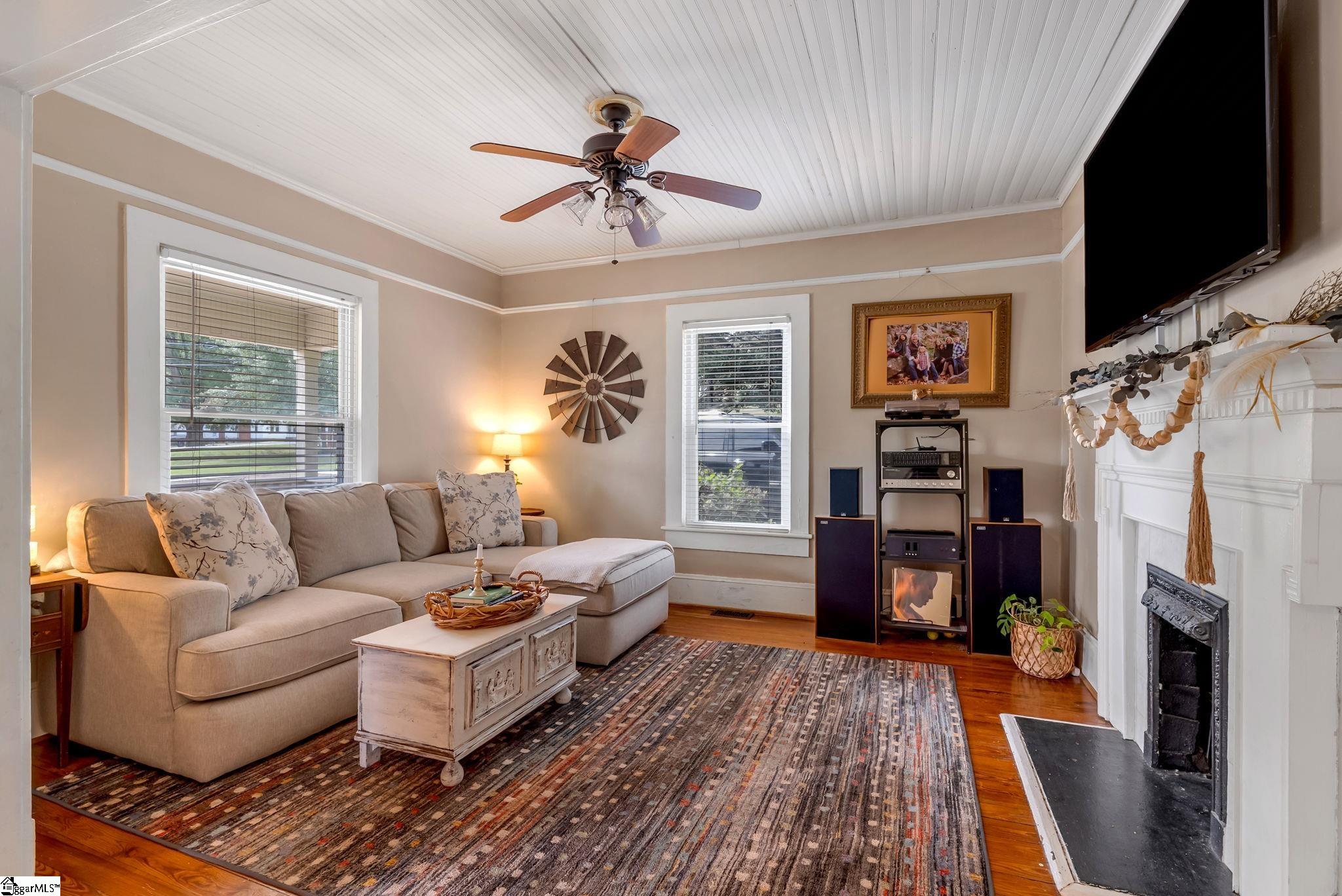 101 E Main Street Taylors, SC 29687