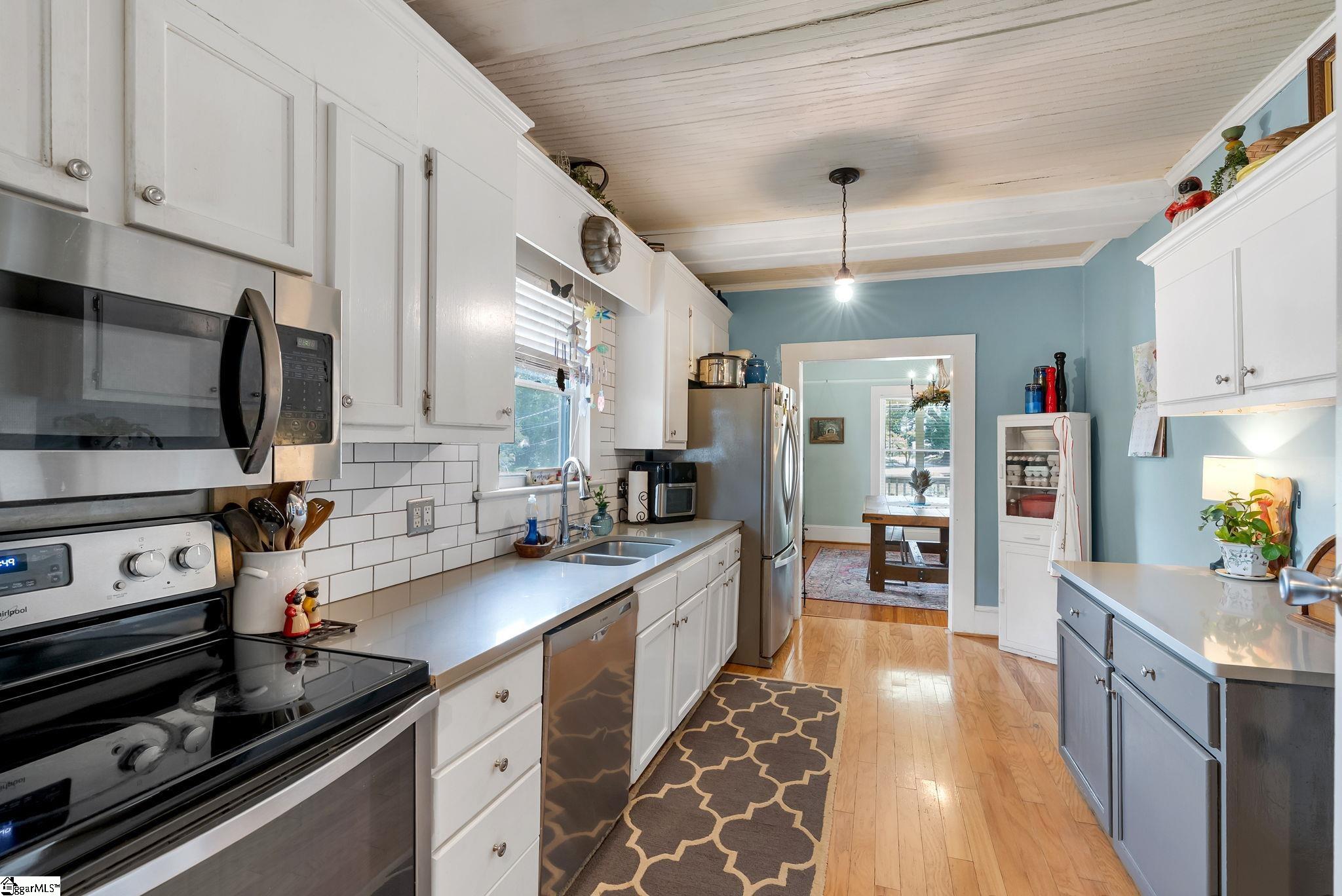 101 E Main Street Taylors, SC 29687