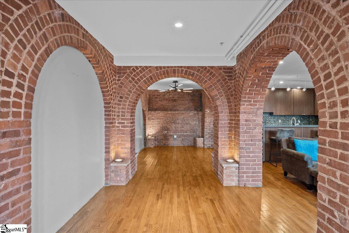 400 E Washington Street UNIT Unit 27 Greenville, SC 29601
