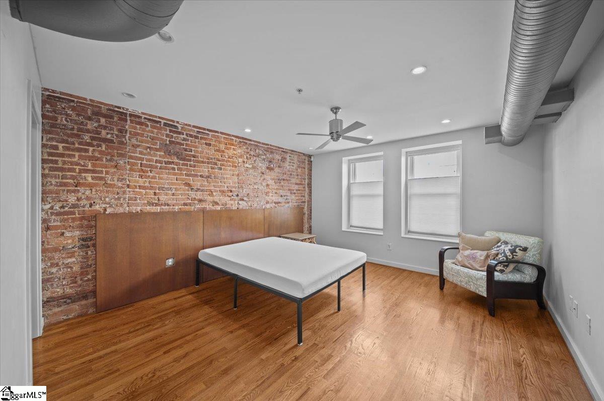 400 E Washington Street UNIT Unit 27 Greenville, SC 29601