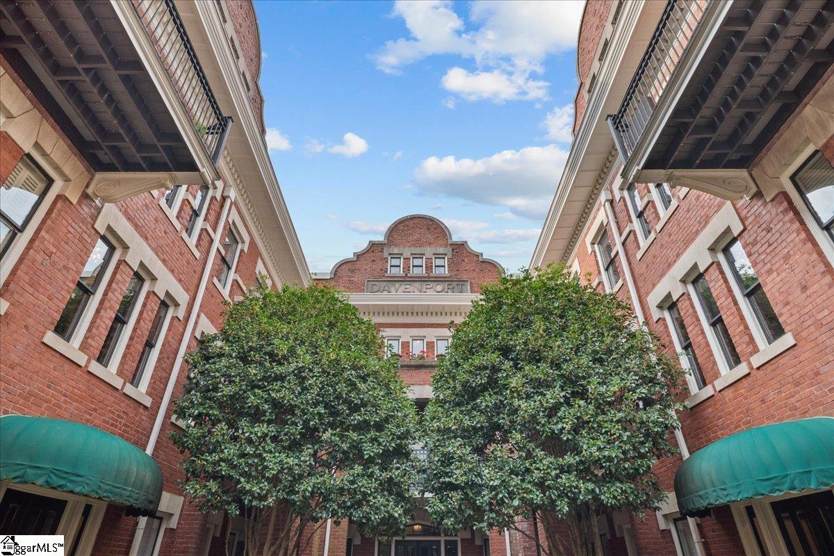 400 E Washington Street UNIT Unit 27 Greenville, SC 29601