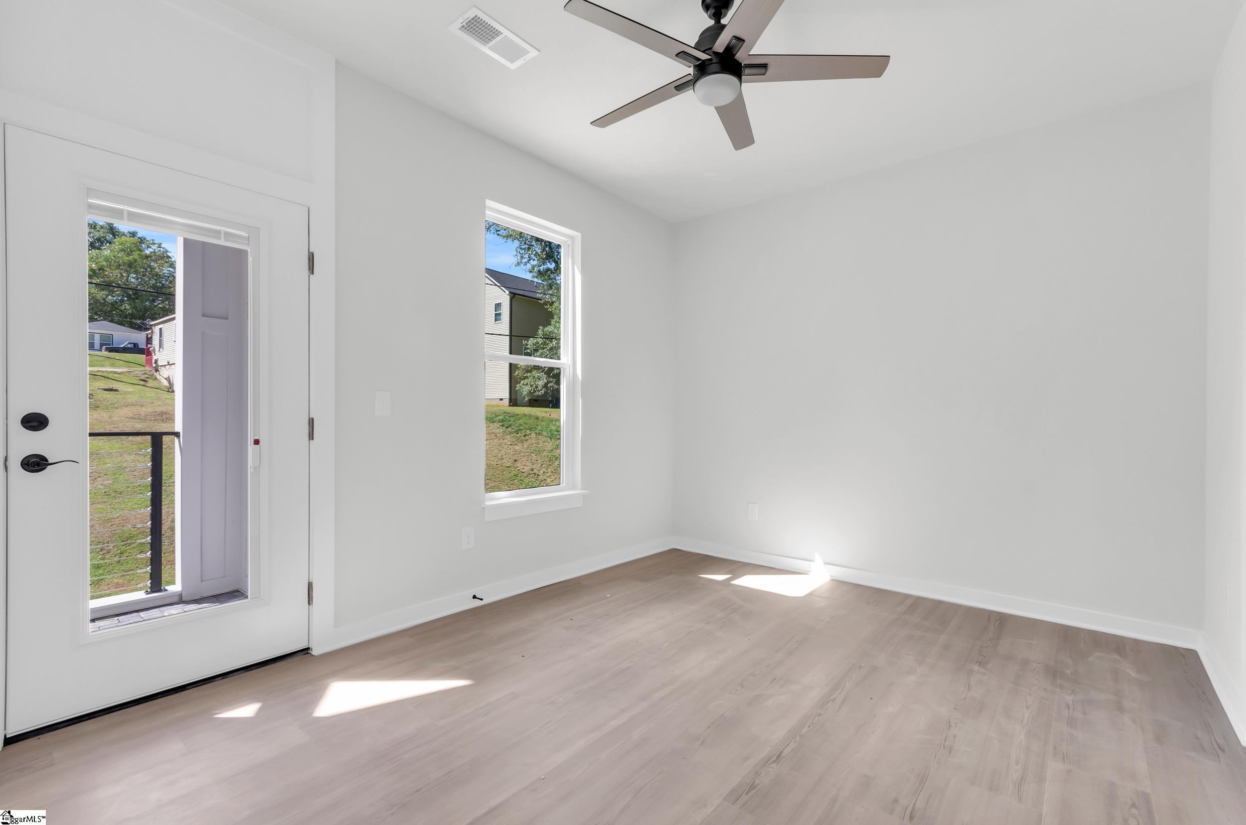 114 Harlem Street Easley, SC 29640