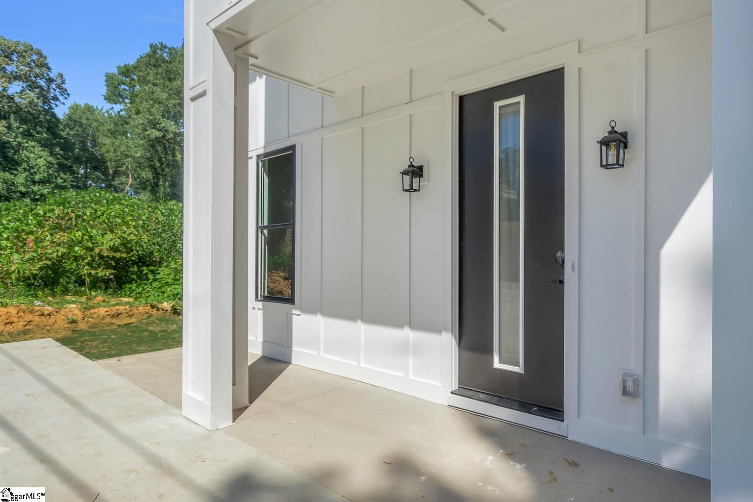 114 Harlem Street Easley, SC 29640
