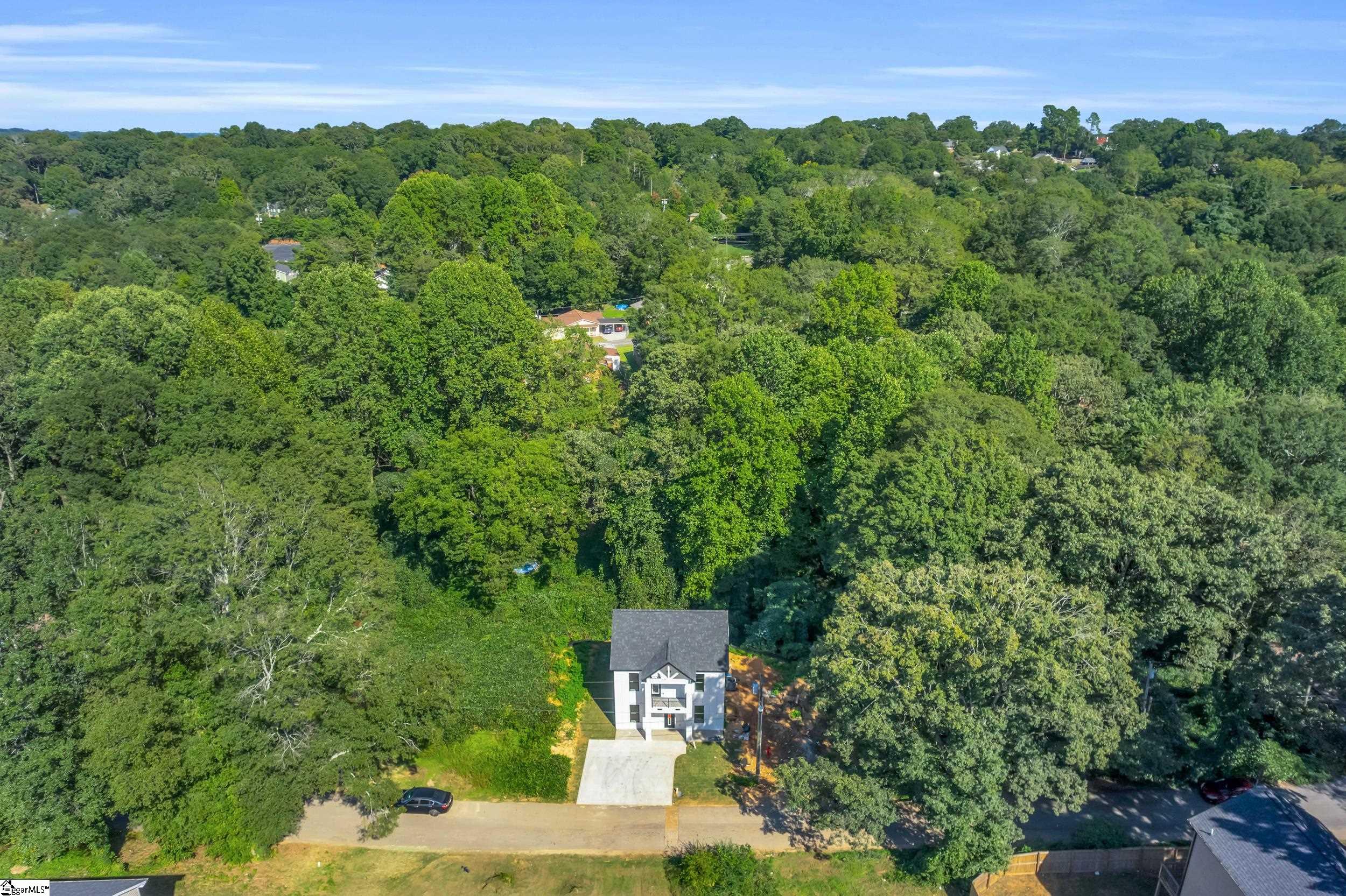 114 Harlem Street Easley, SC 29640
