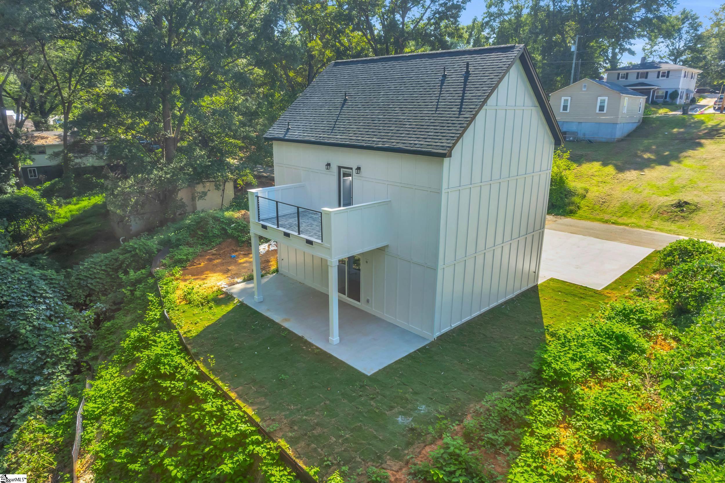 114 Harlem Street Easley, SC 29640