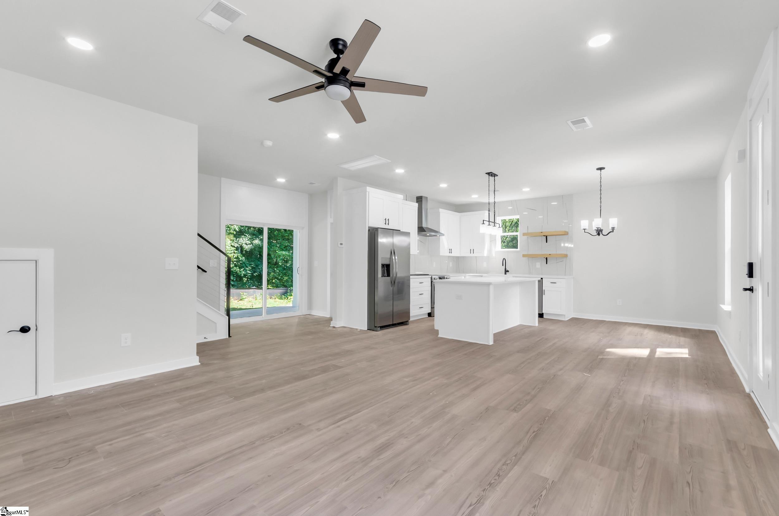 114 Harlem Street Easley, SC 29640