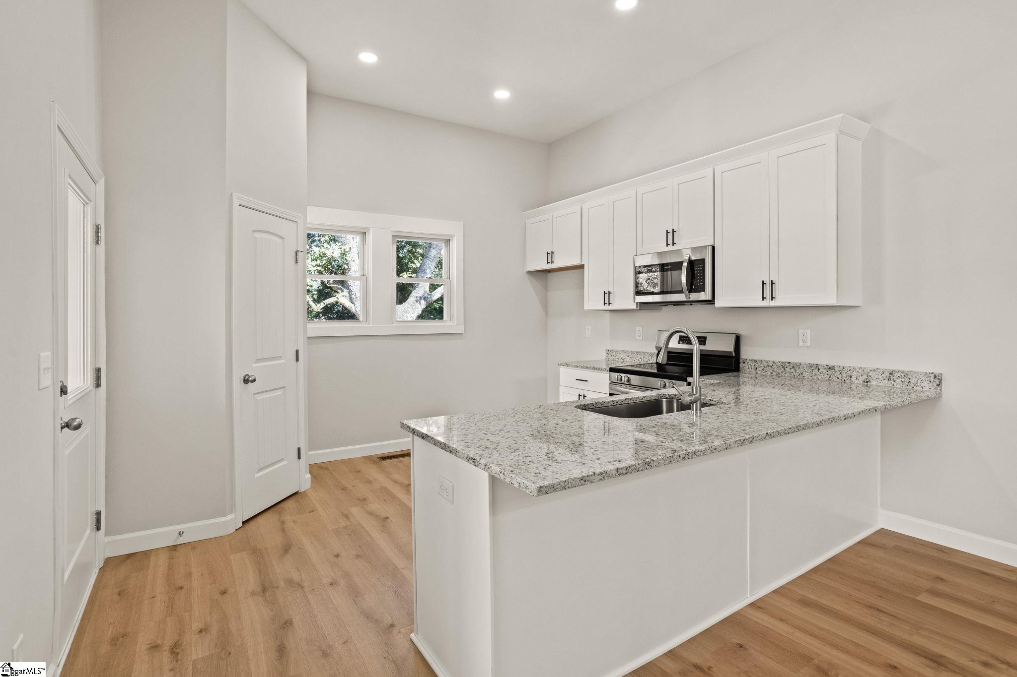 203 N Adair Street Clinton, SC 29325