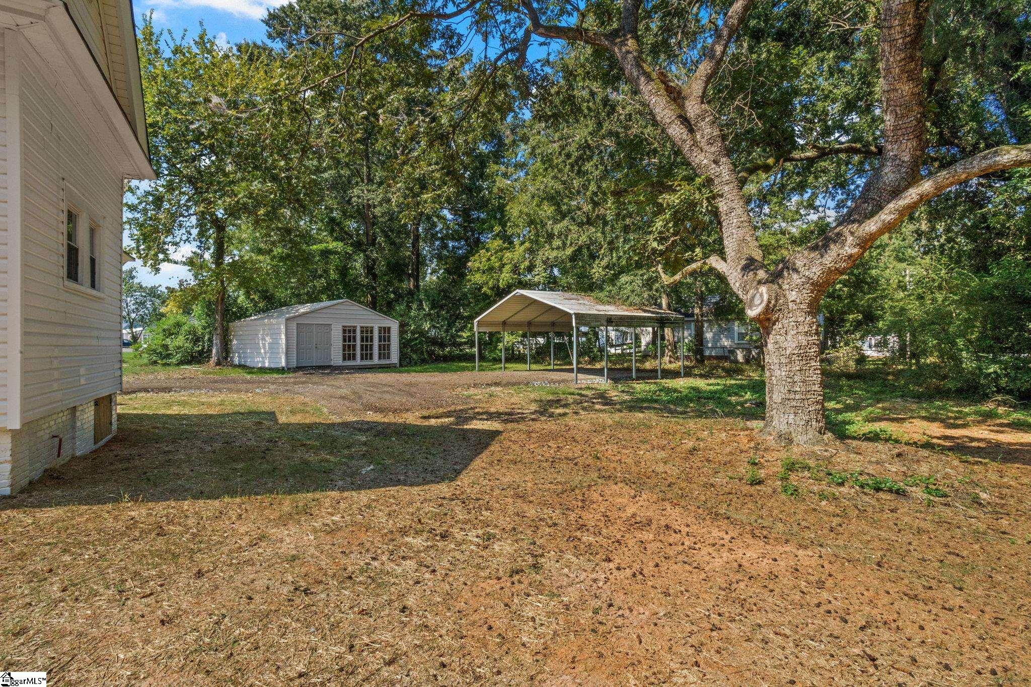 203 N Adair Street Clinton, SC 29325