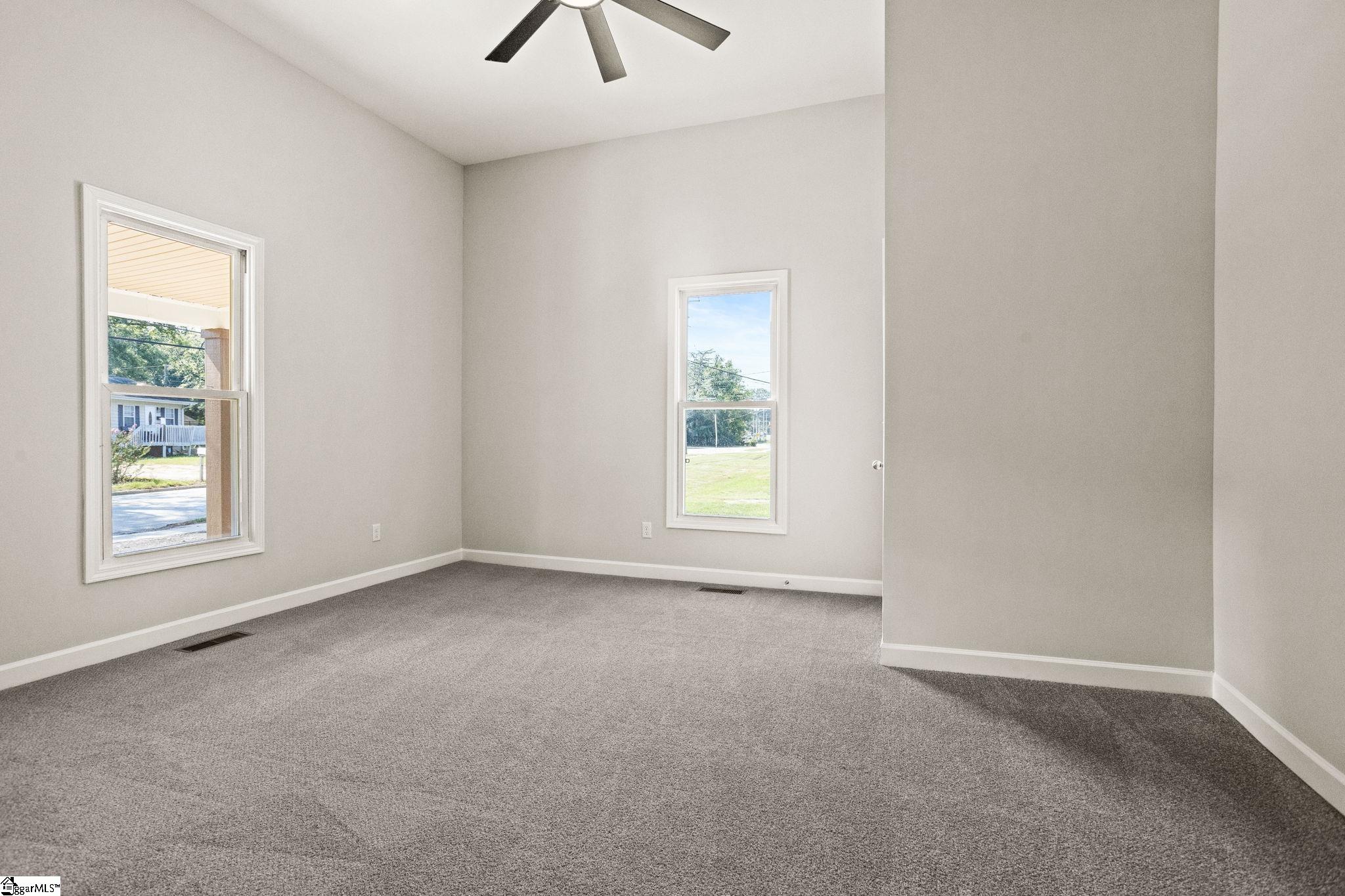 203 N Adair Street Clinton, SC 29325
