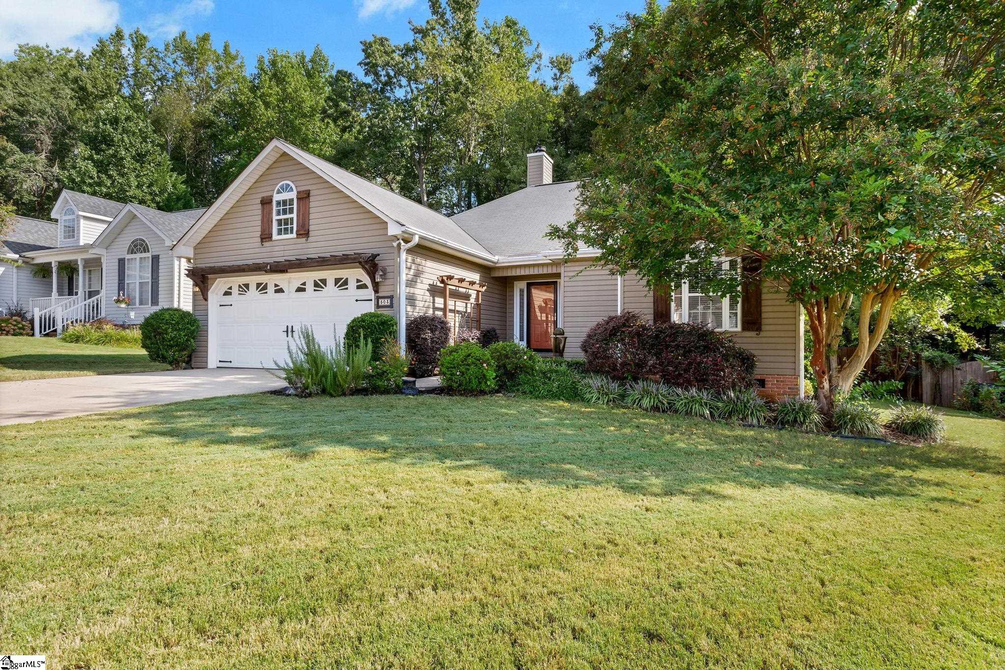 503 Lake Lennox Drive Simpsonville, SC 29681