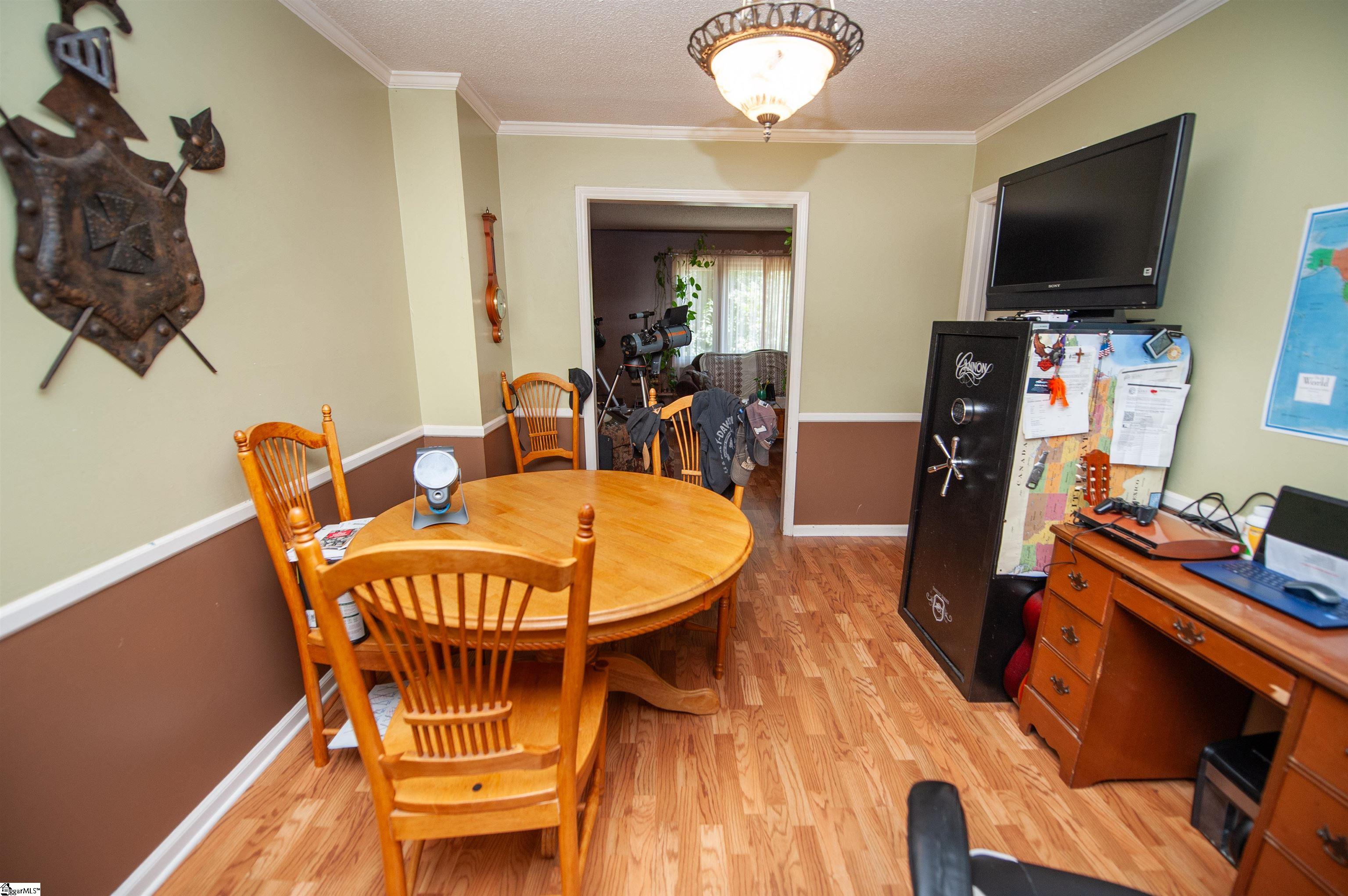 304 Hampshire Court Spartanburg, SC 29301