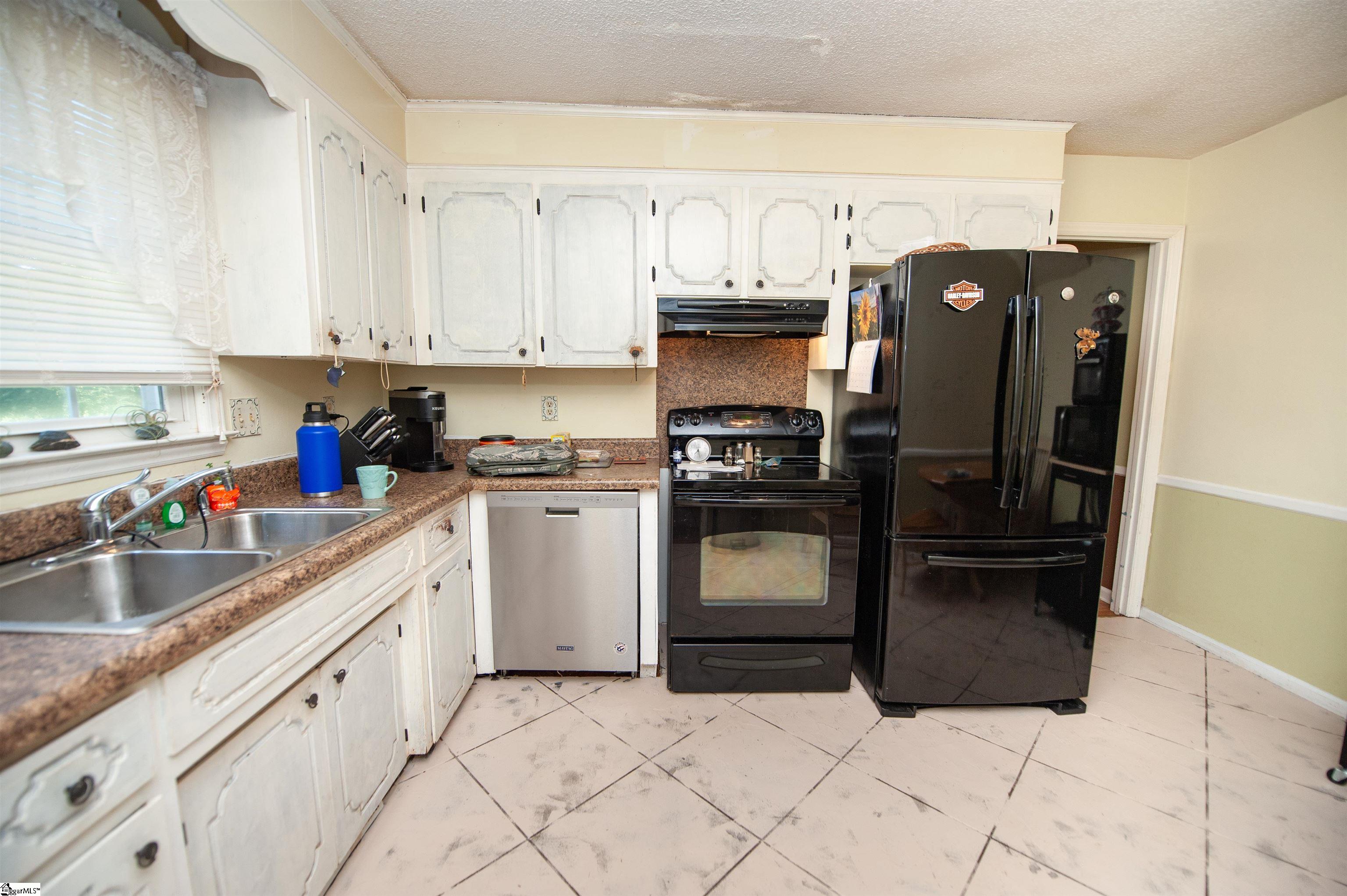 304 Hampshire Court Spartanburg, SC 29301