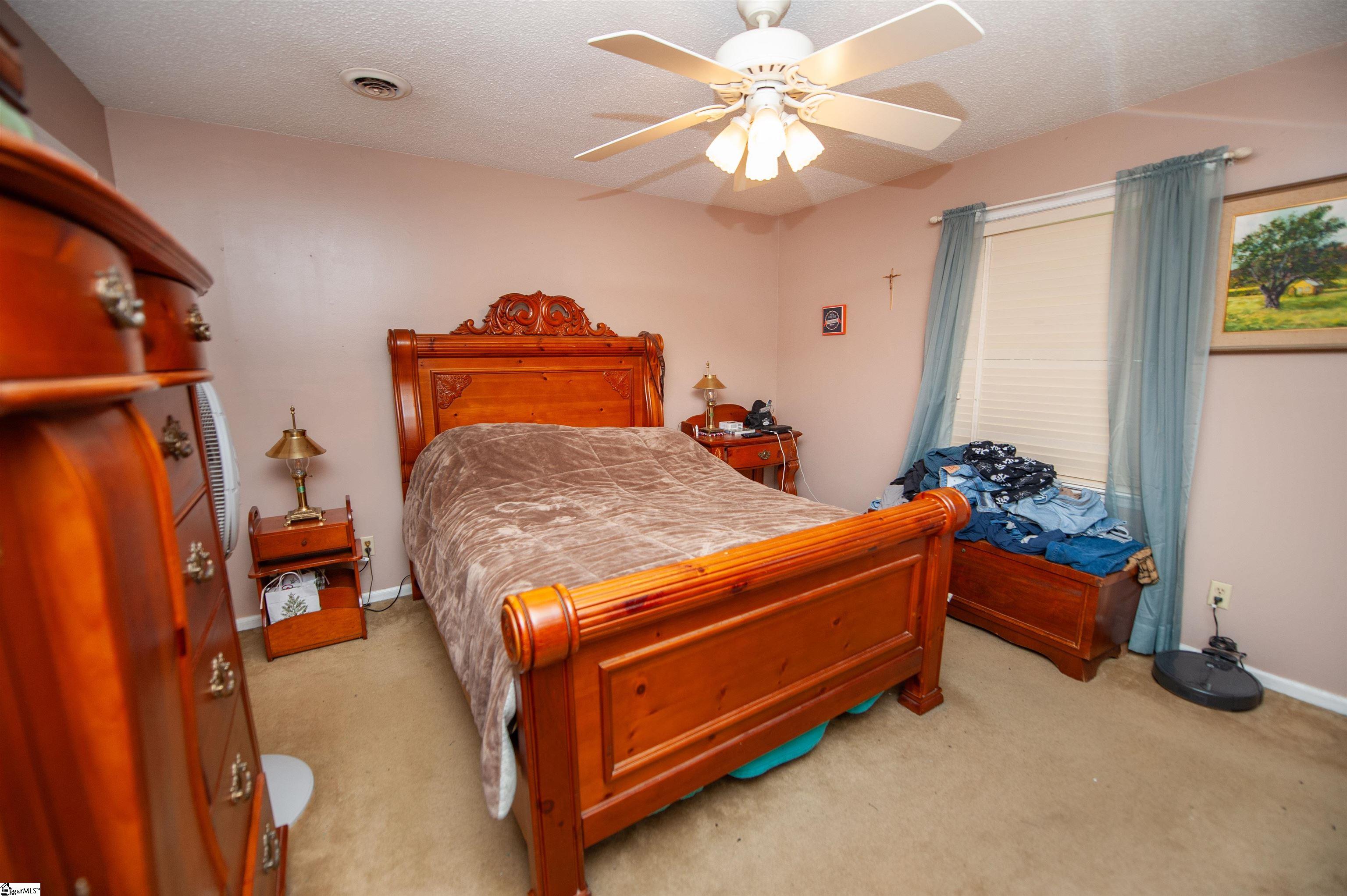 304 Hampshire Court Spartanburg, SC 29301