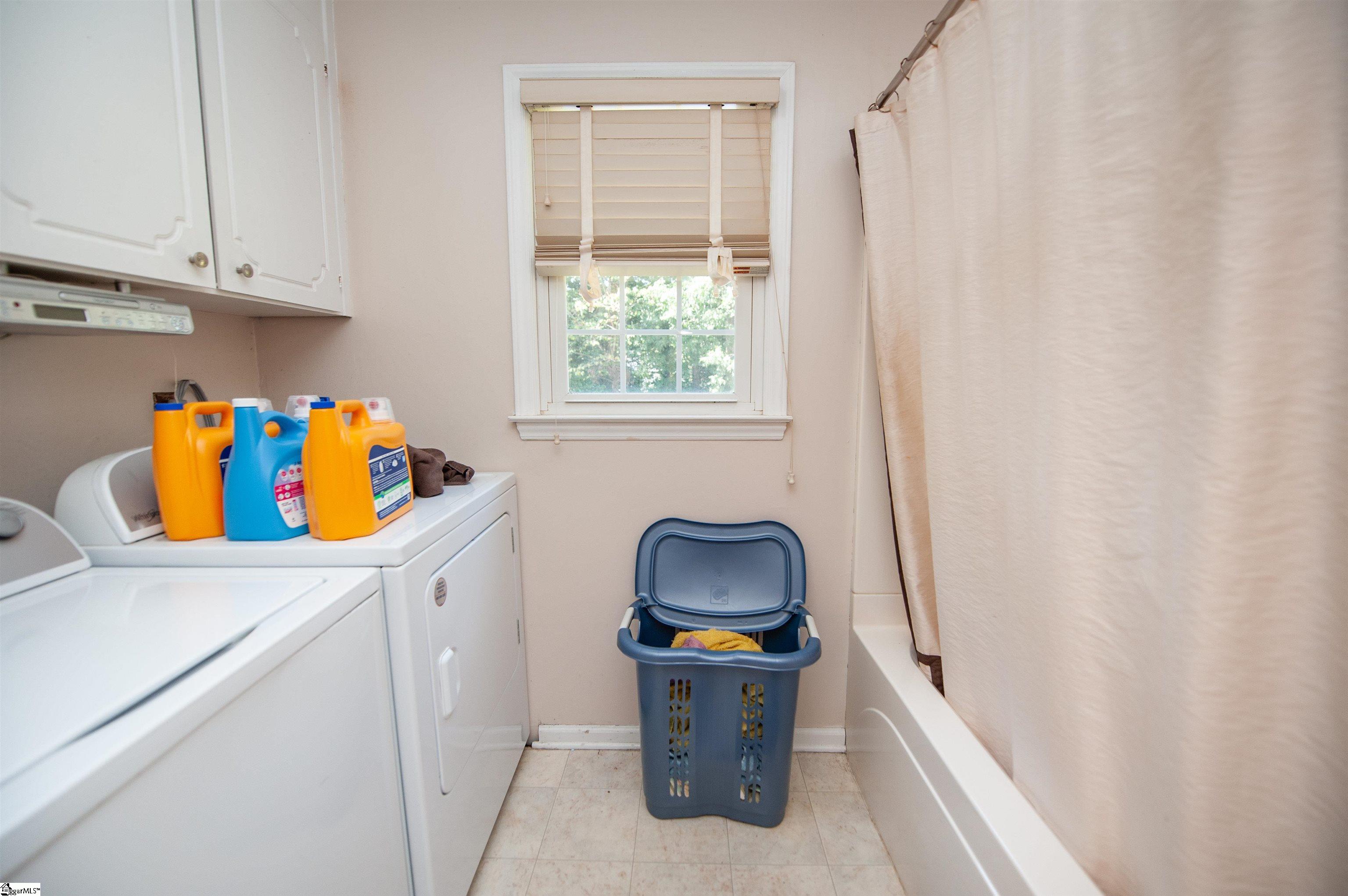 304 Hampshire Court Spartanburg, SC 29301