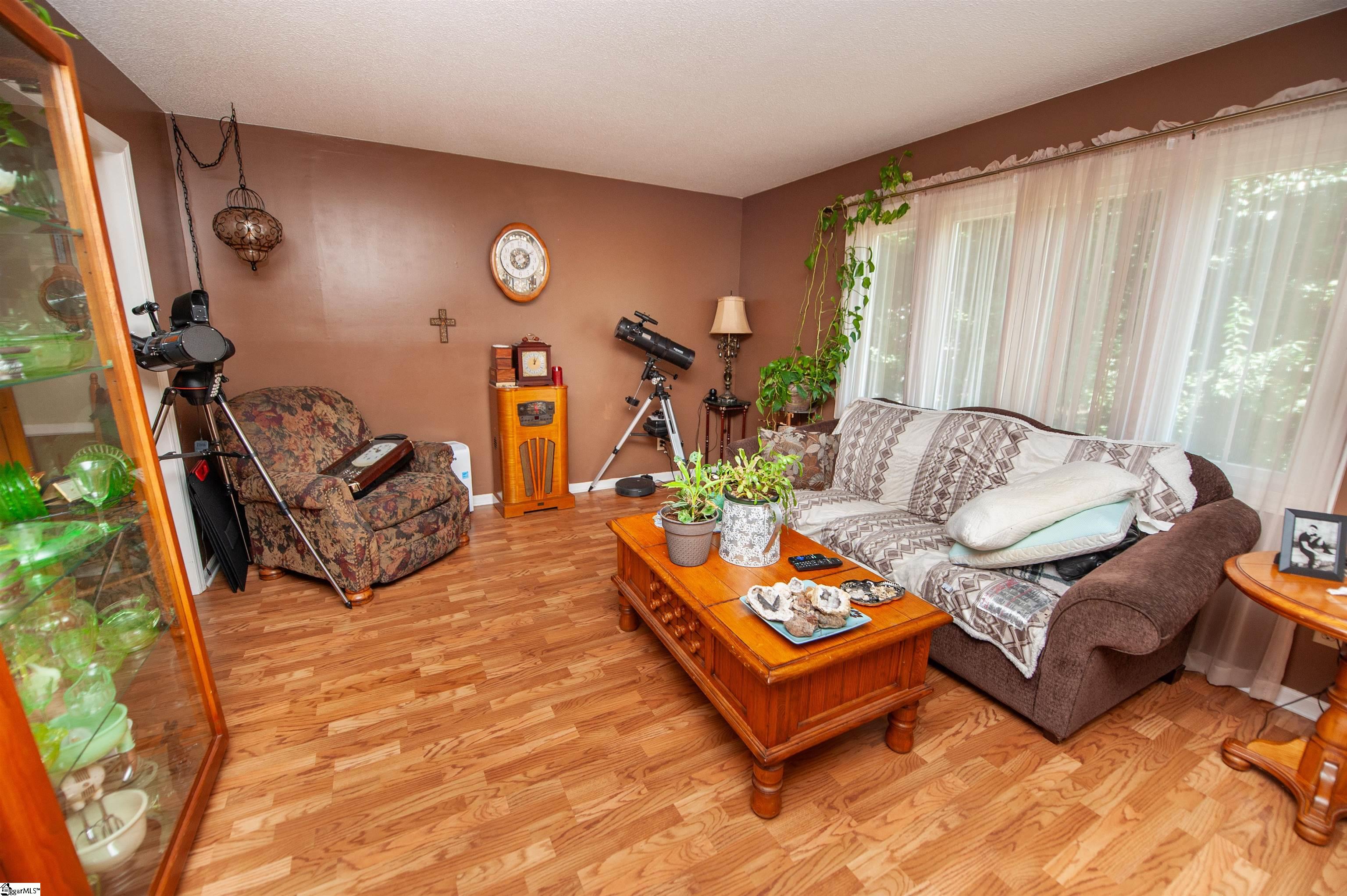 304 Hampshire Court Spartanburg, SC 29301