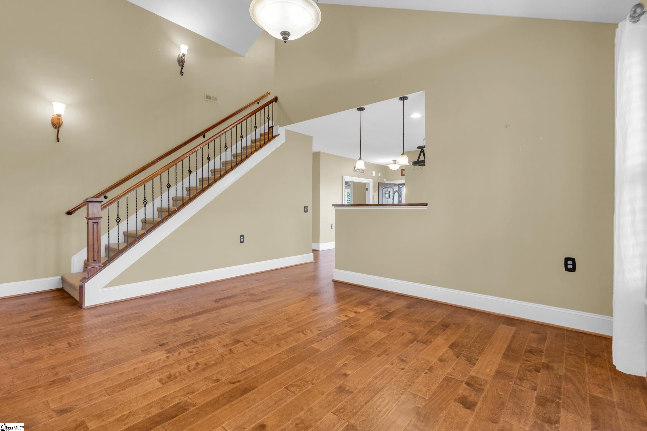 105 Bur Oak Drive Taylors, SC 29687-4631