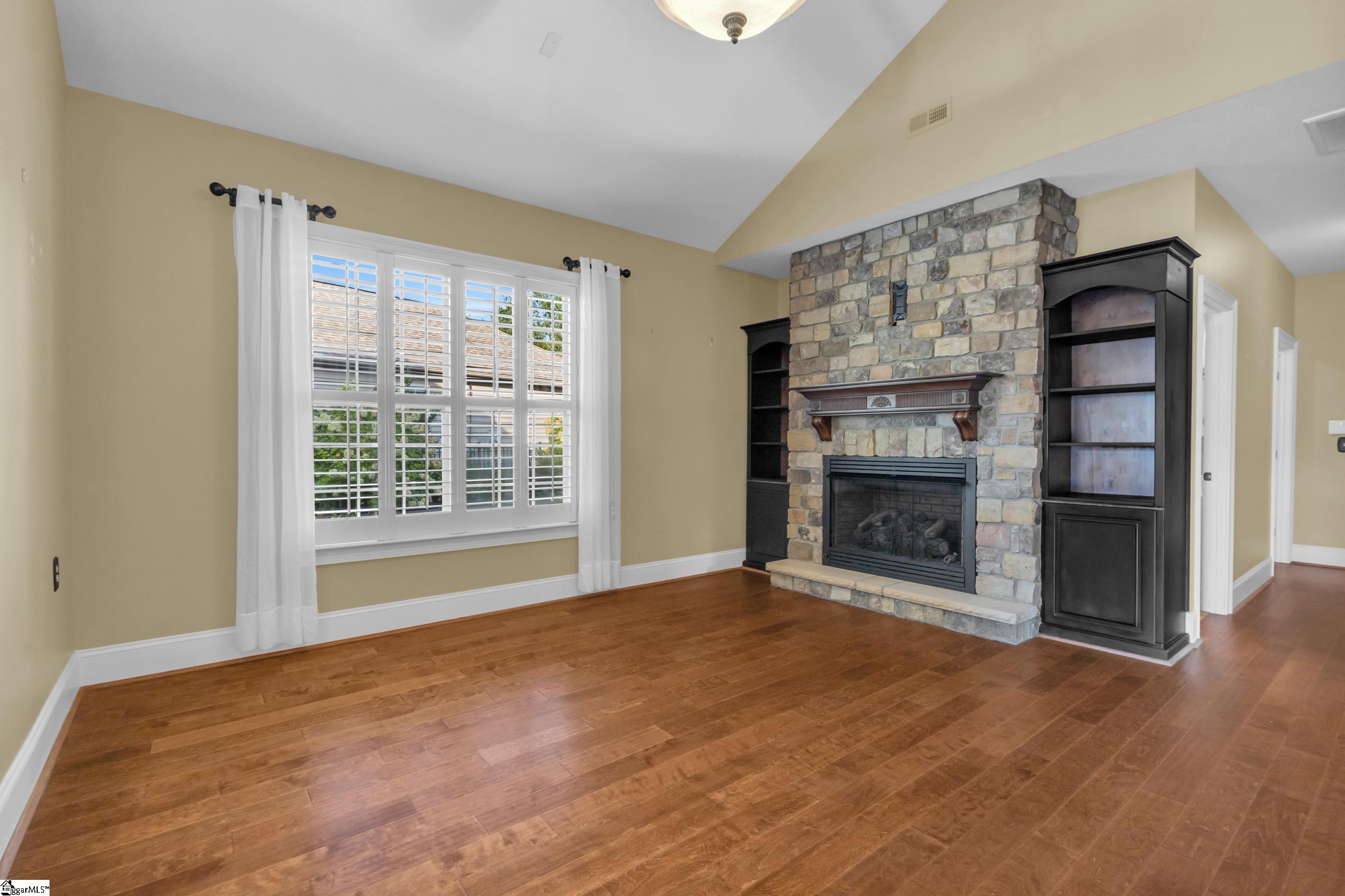105 Bur Oak Drive Taylors, SC 29687-4631