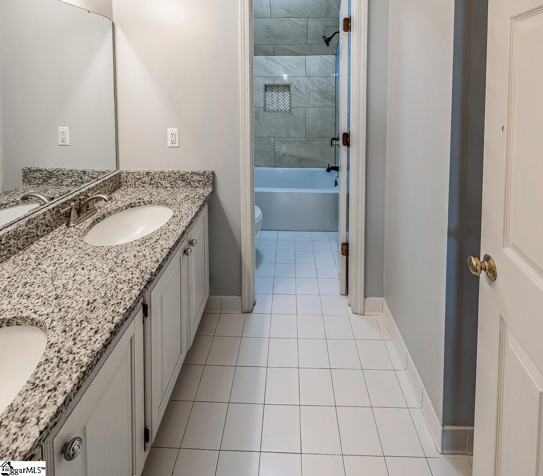 32 English Oak Road Simpsonville, SC 29681