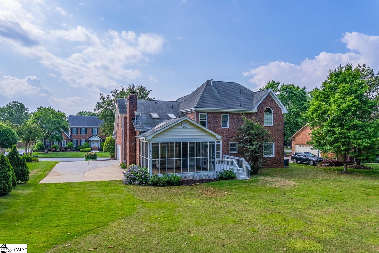 32 English Oak Road Simpsonville, SC 29681
