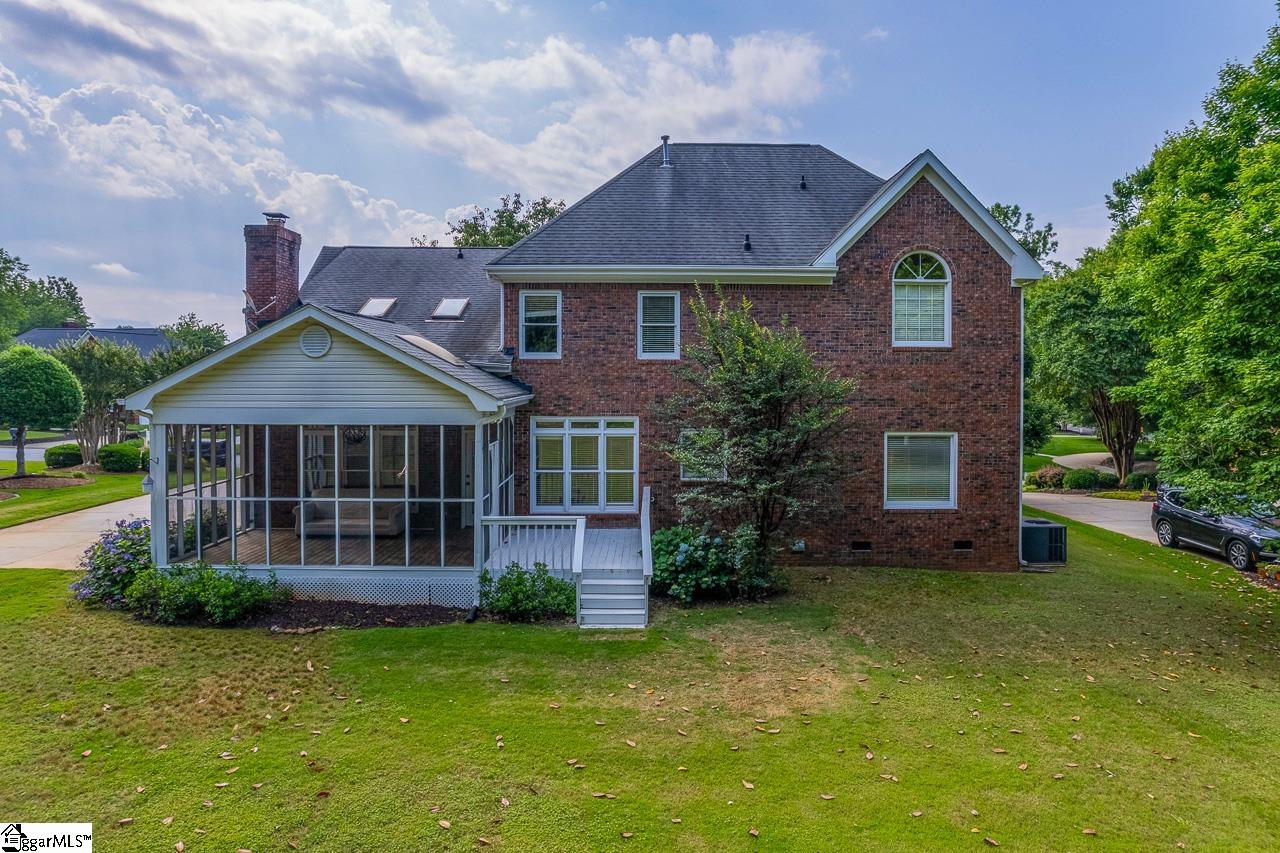32 English Oak Road Simpsonville, SC 29681