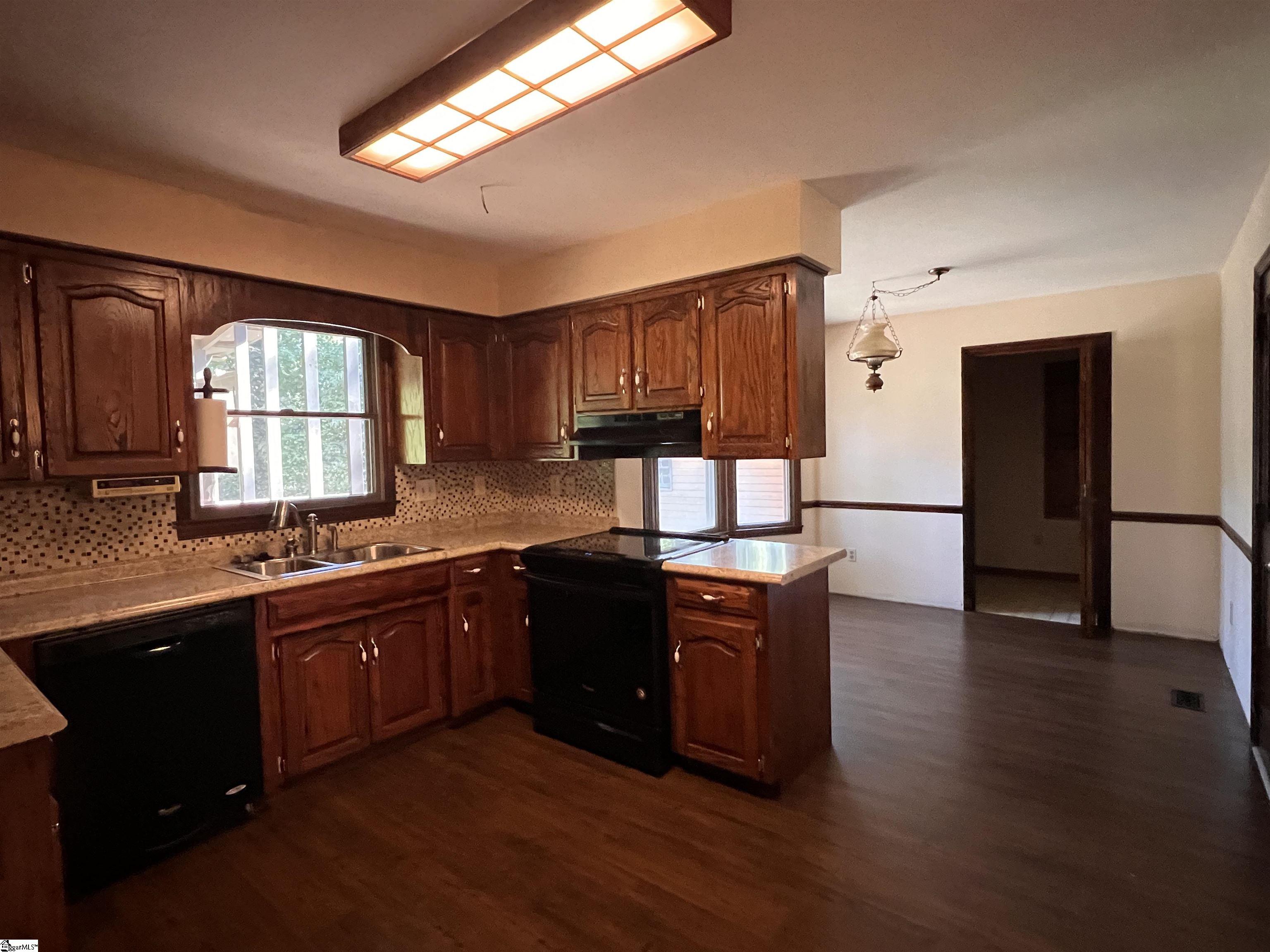 109 Edinburgh Place Moore, SC 29369