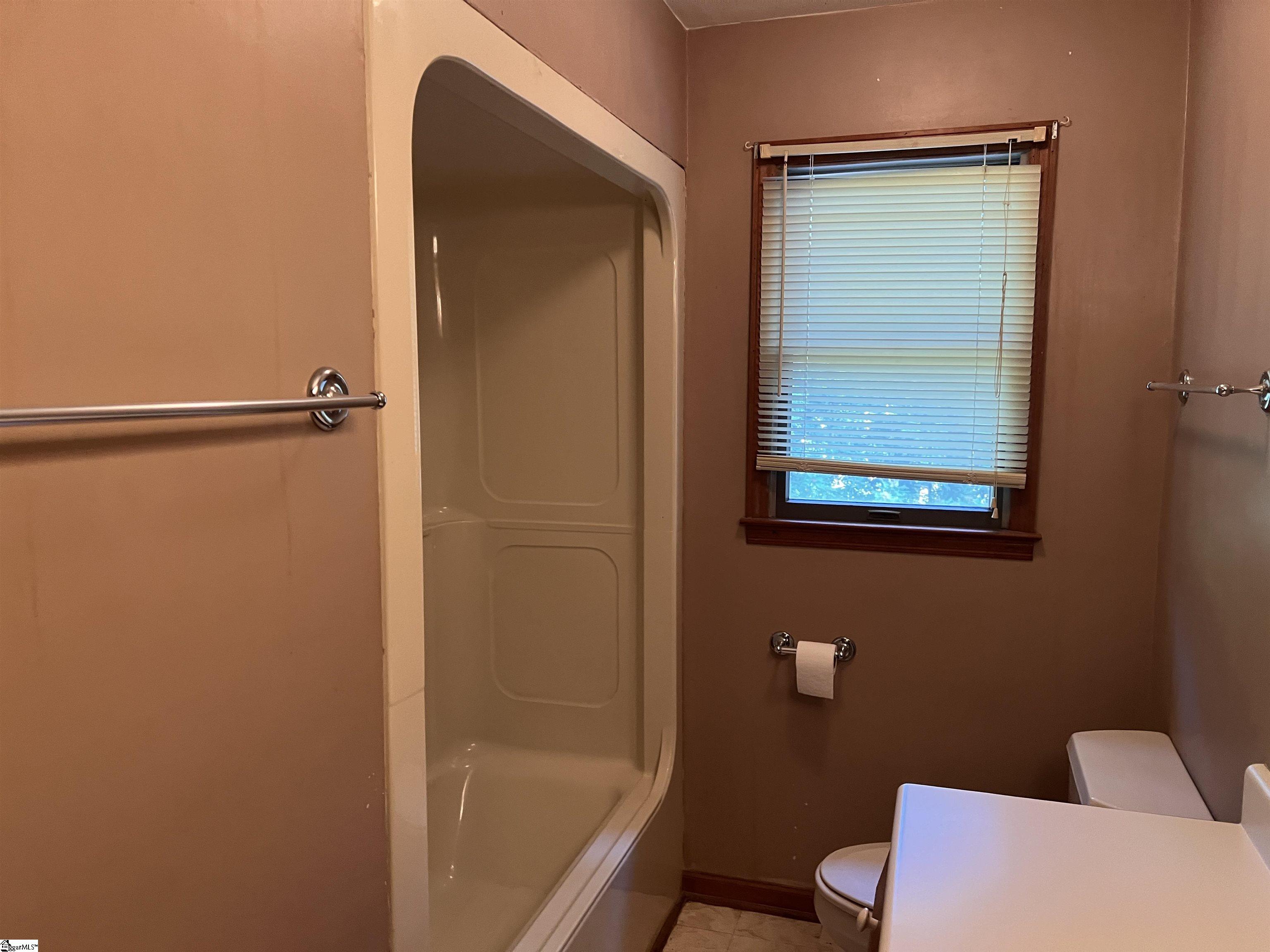 109 Edinburgh Place Moore, SC 29369