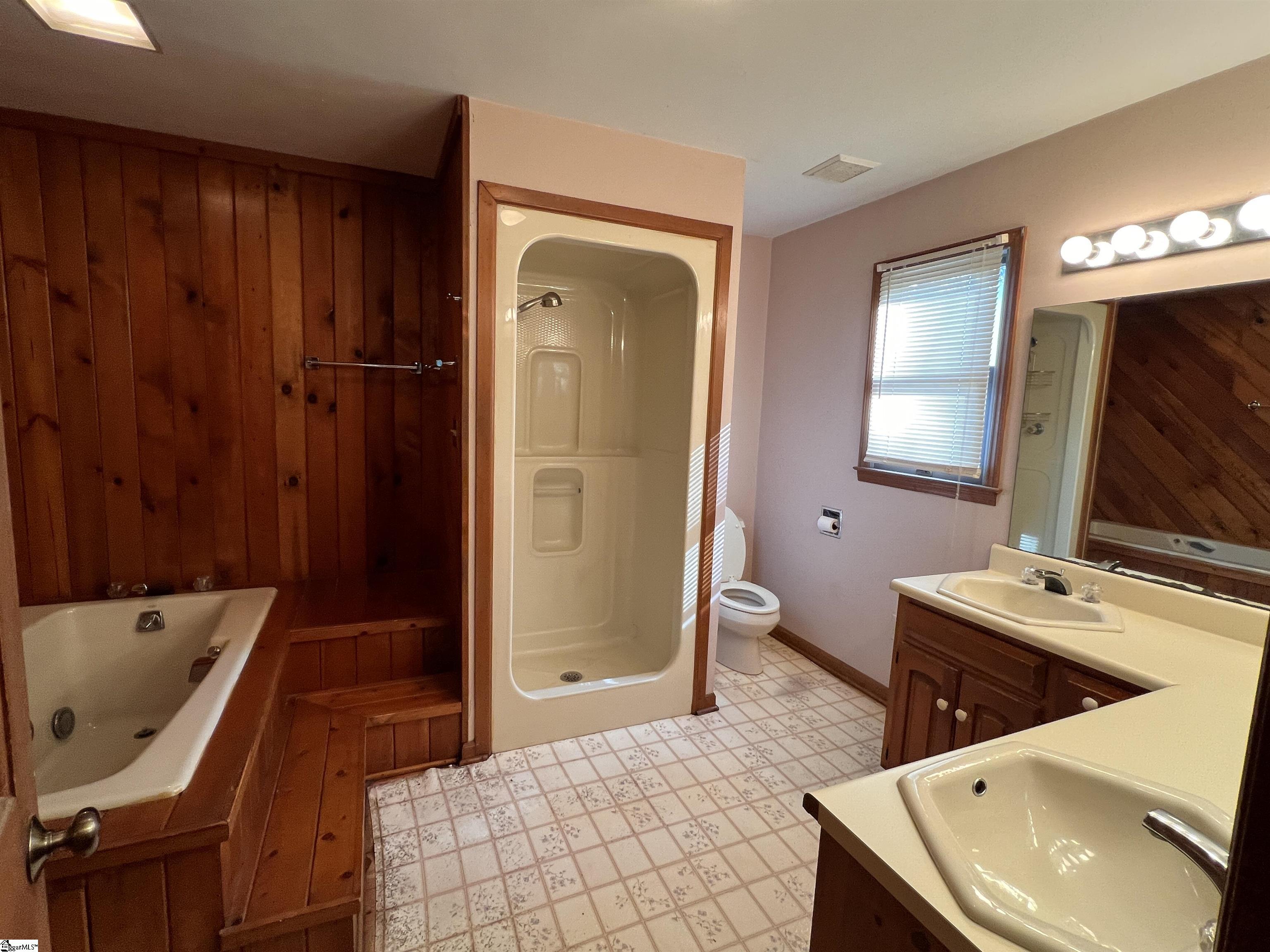 109 Edinburgh Place Moore, SC 29369