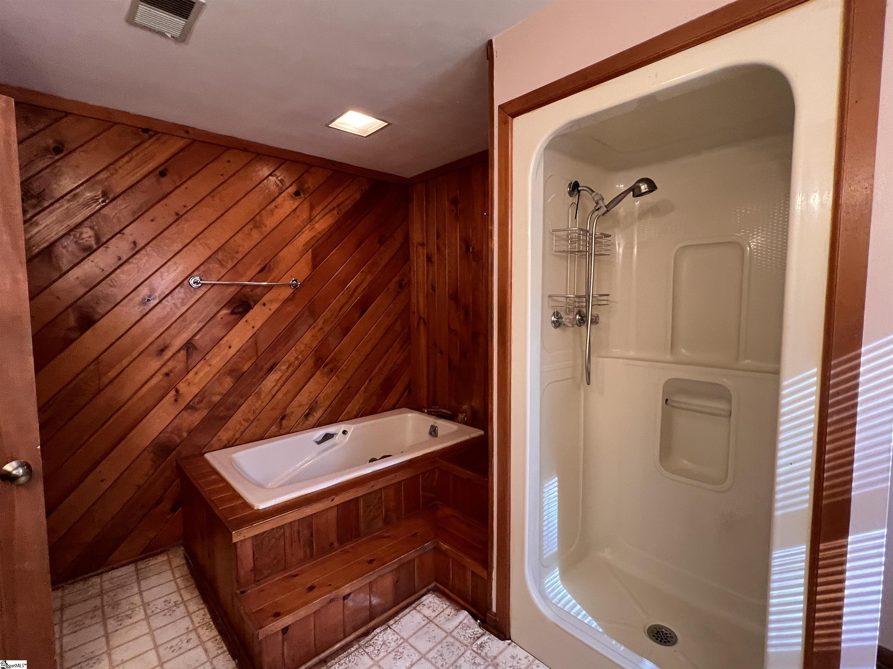 109 Edinburgh Place Moore, SC 29369