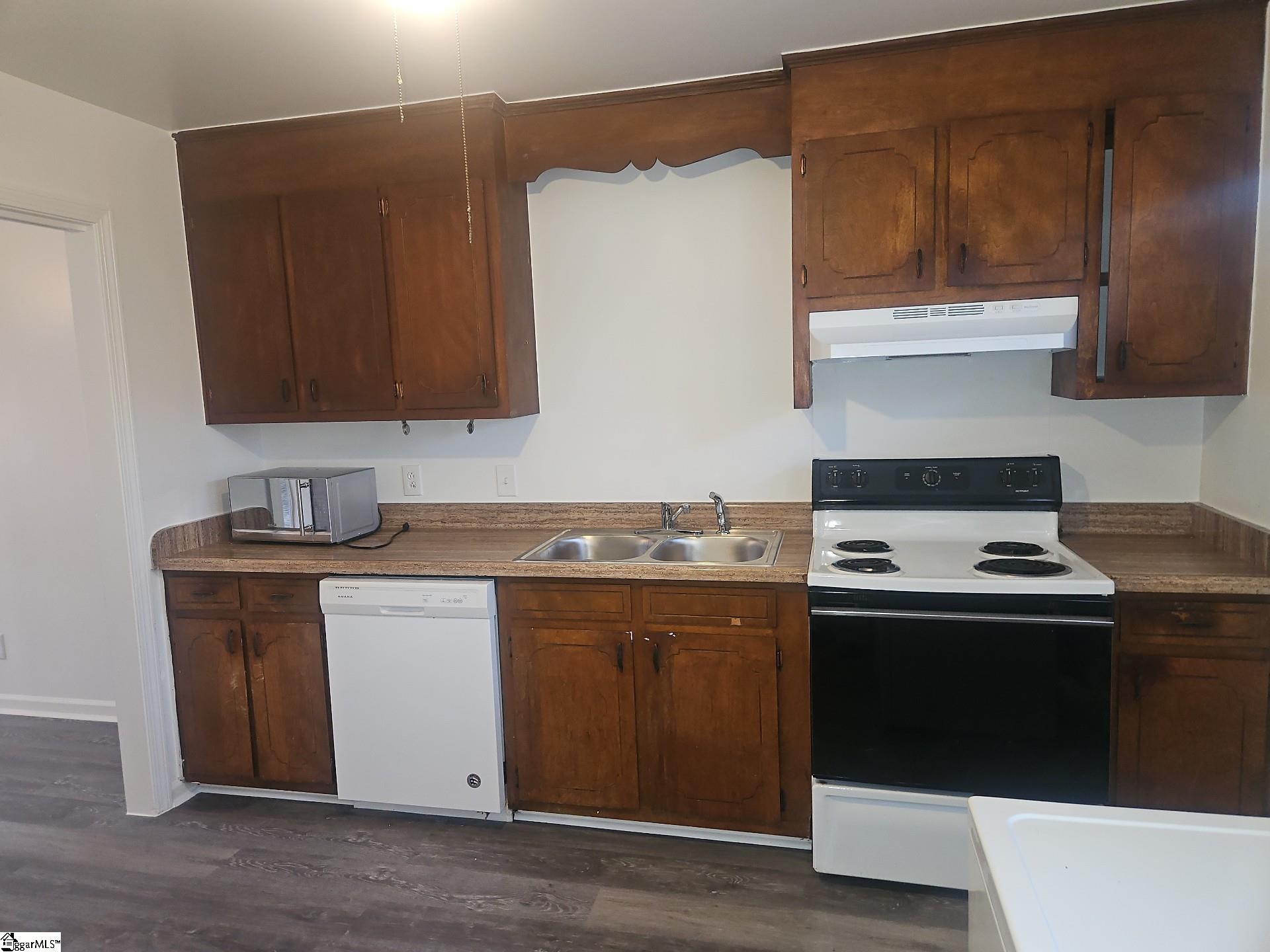 62 Circle Drive Greenville, SC 29617