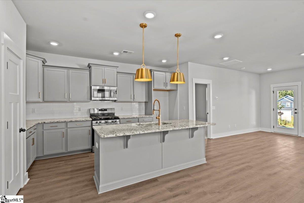973 Diane Lane Moore, SC 29369