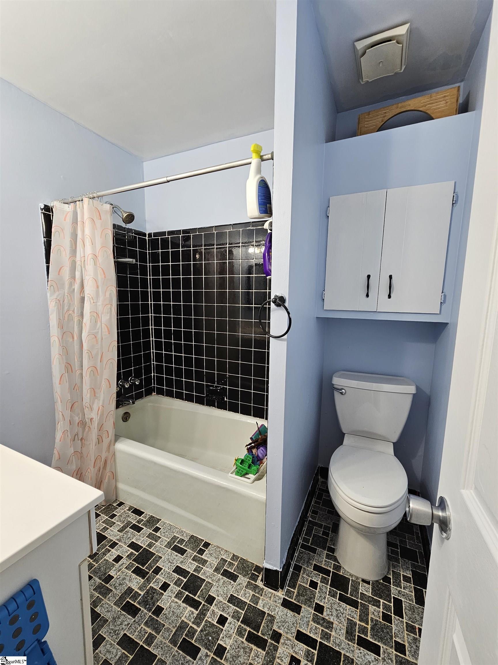 5 Nova Street Taylors, SC 29687-3018