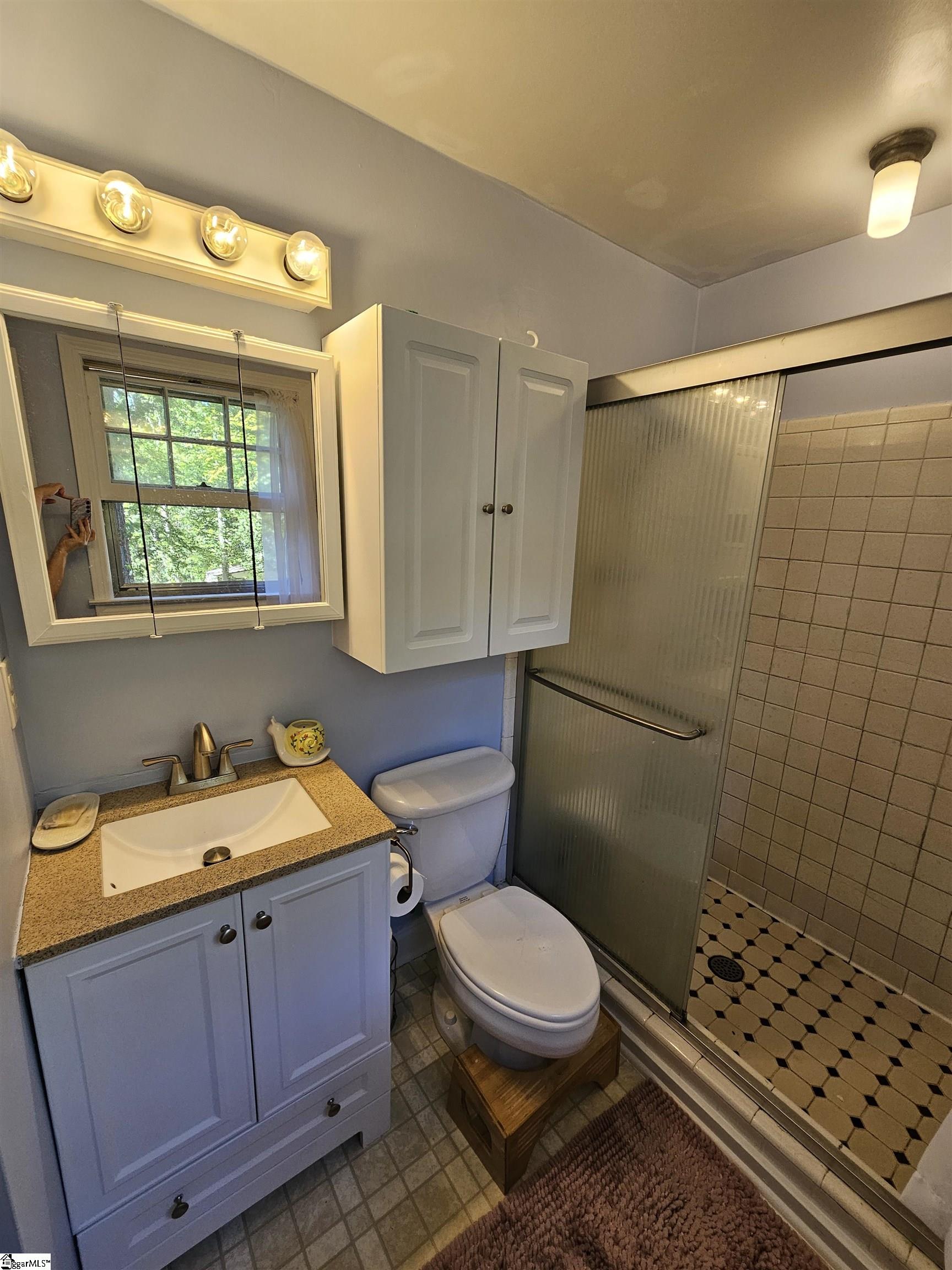 5 Nova Street Taylors, SC 29687-3018