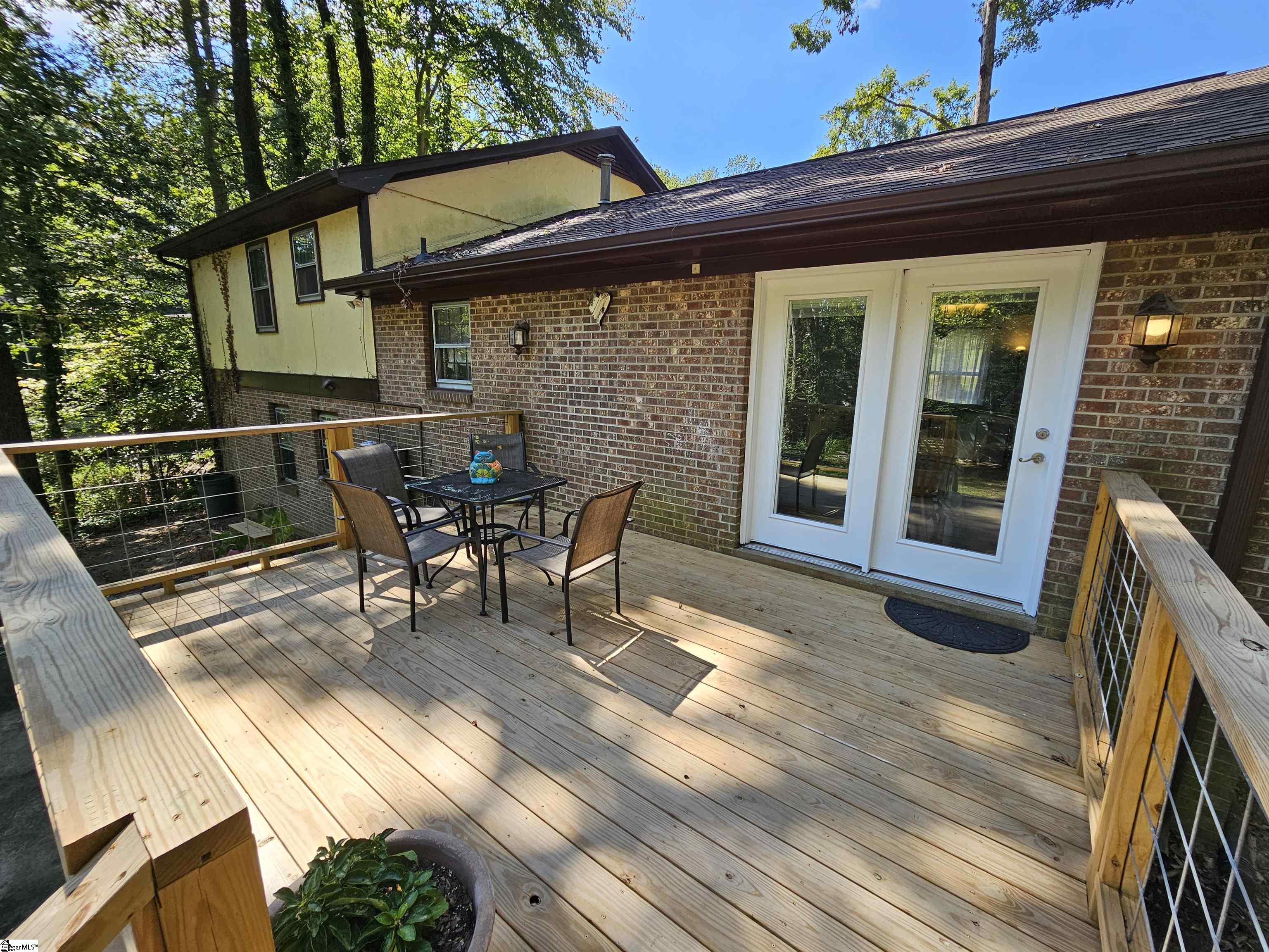5 Nova Street Taylors, SC 29687-3018