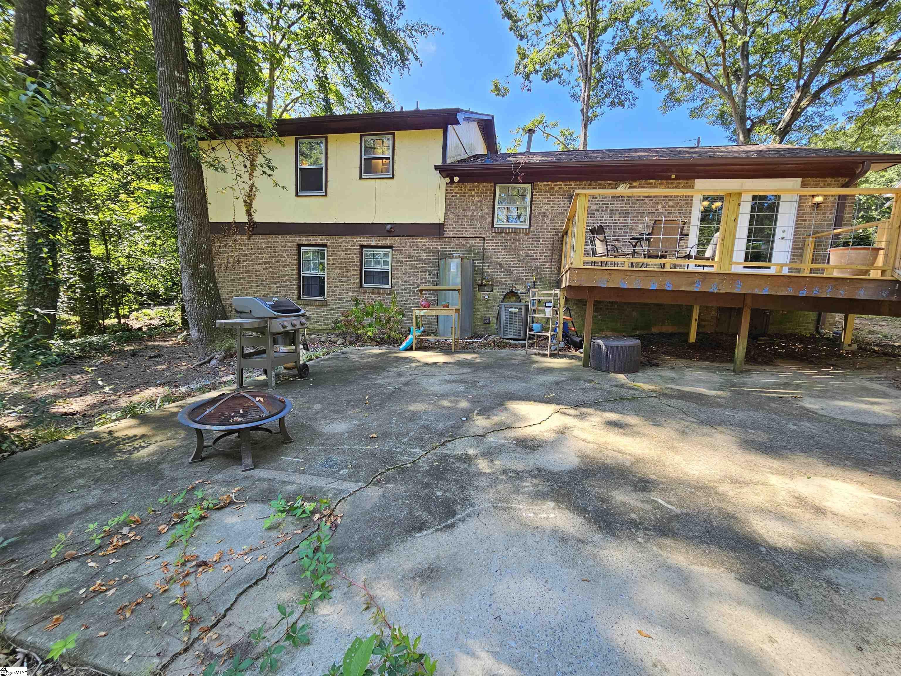 5 Nova Street Taylors, SC 29687-3018