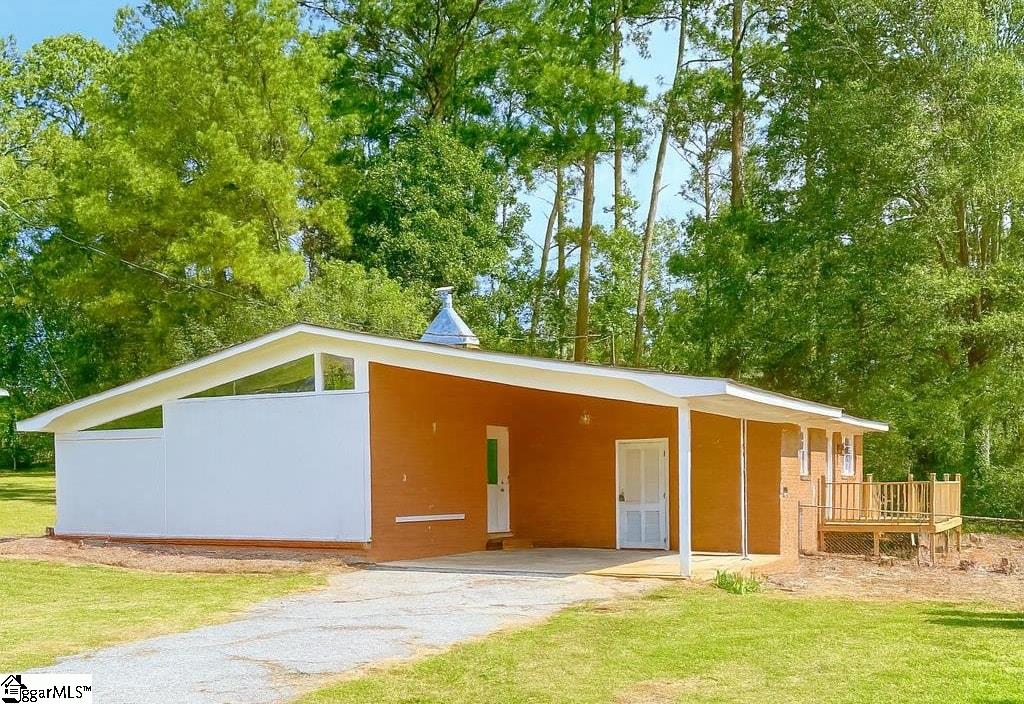 108 Northgate Street Greenwood, SC 29649