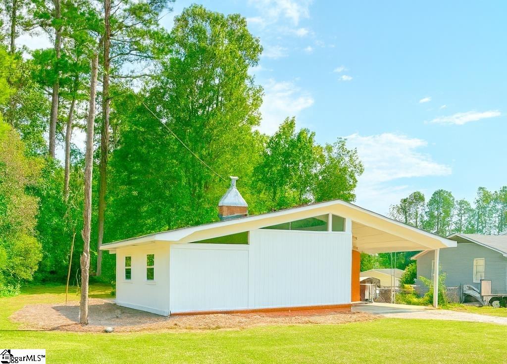 108 Northgate Street Greenwood, SC 29649