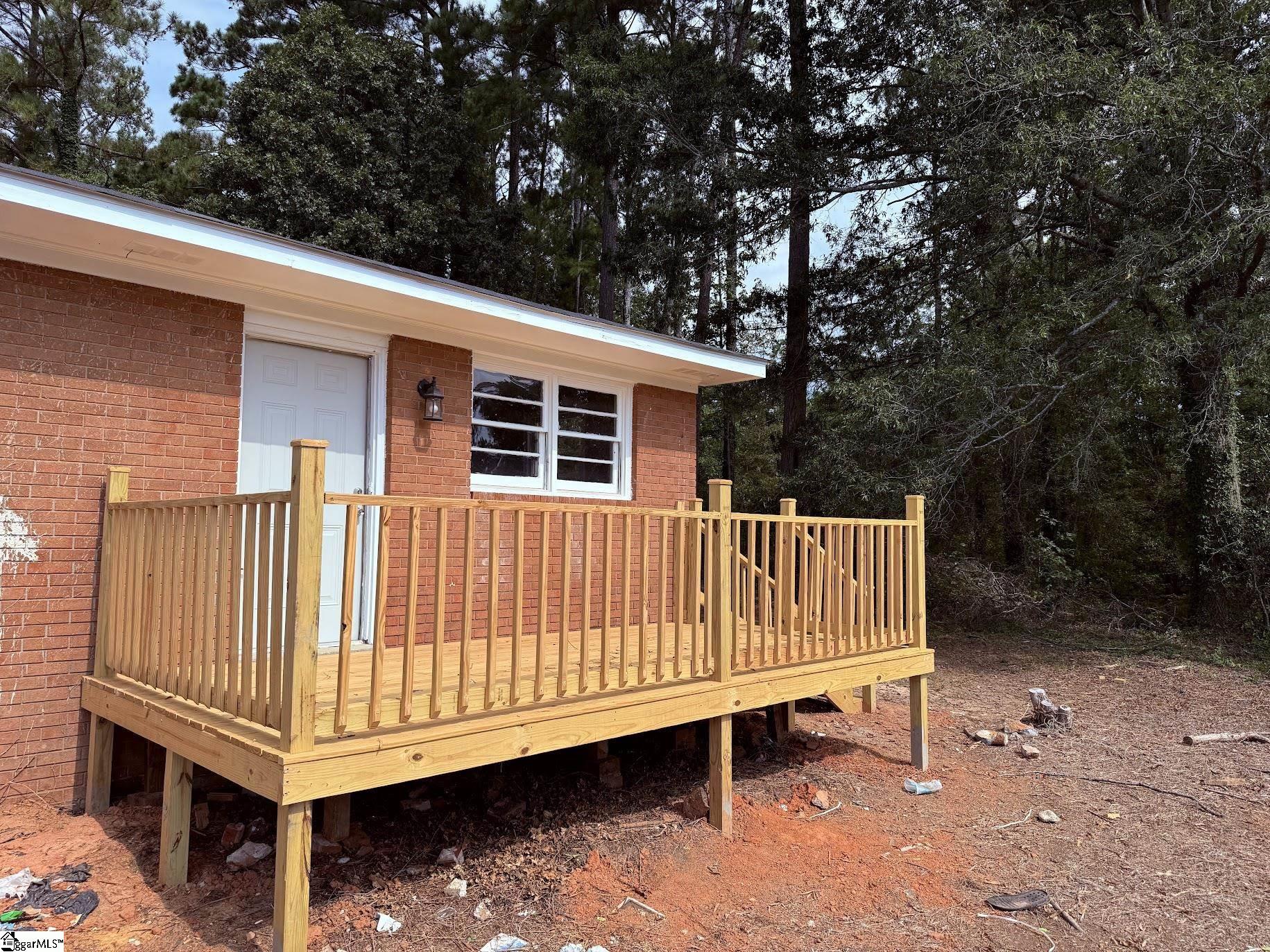 108 Northgate Street Greenwood, SC 29649