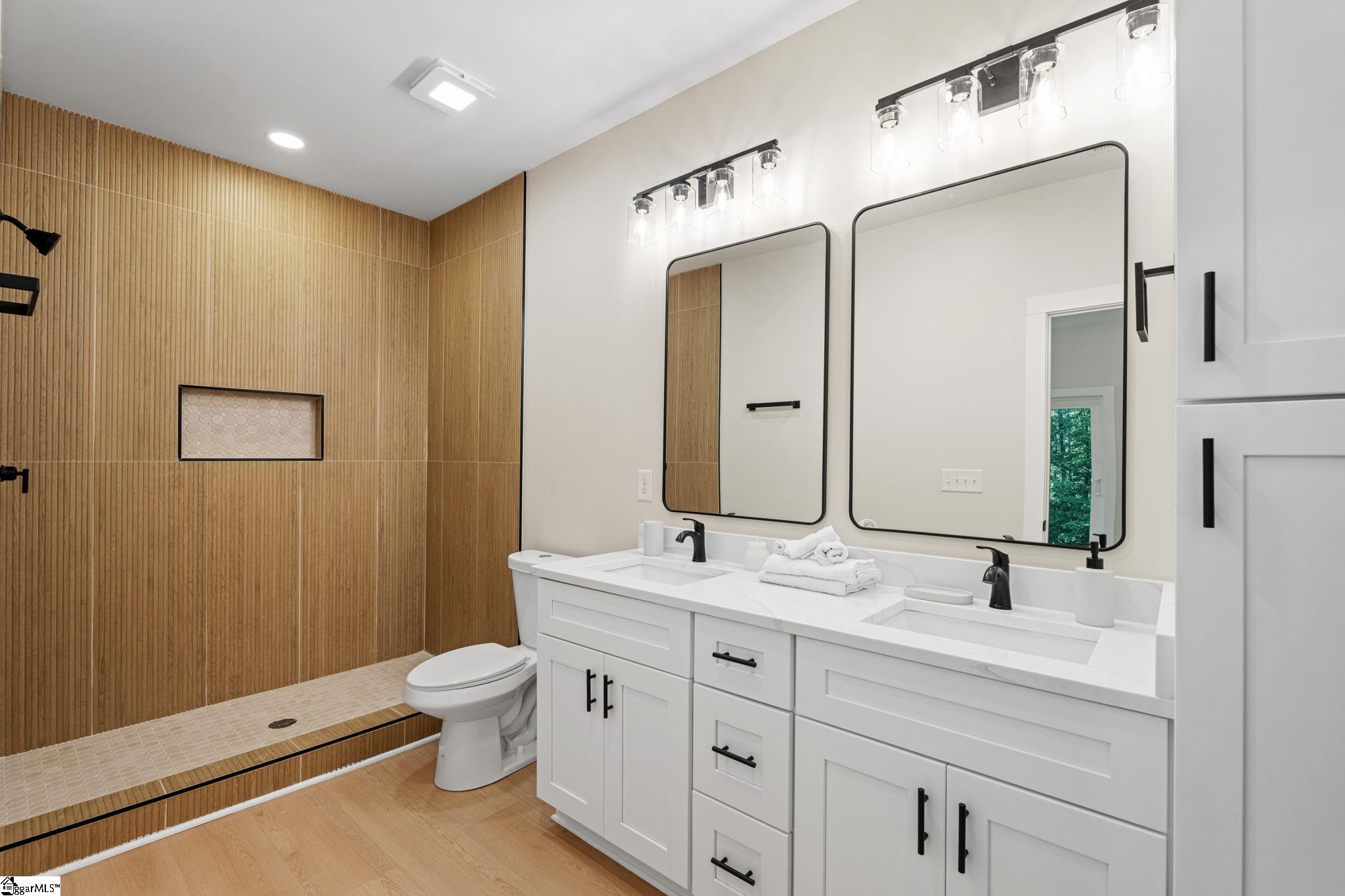 612 Kingswood Drive Westminster, SC 29693