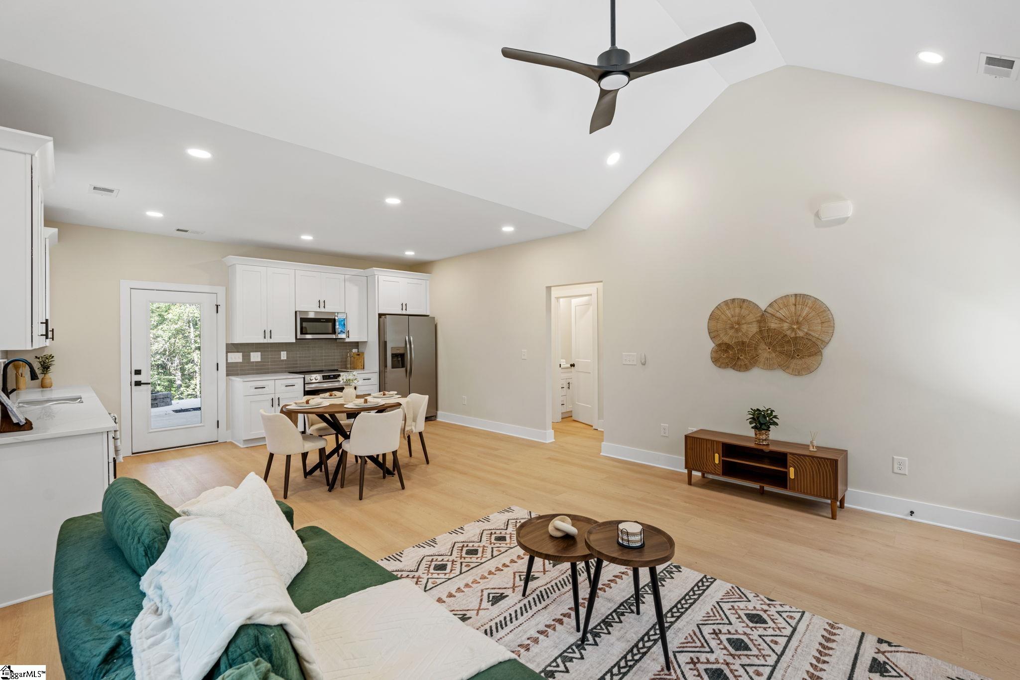 612 Kingswood Drive Westminster, SC 29693
