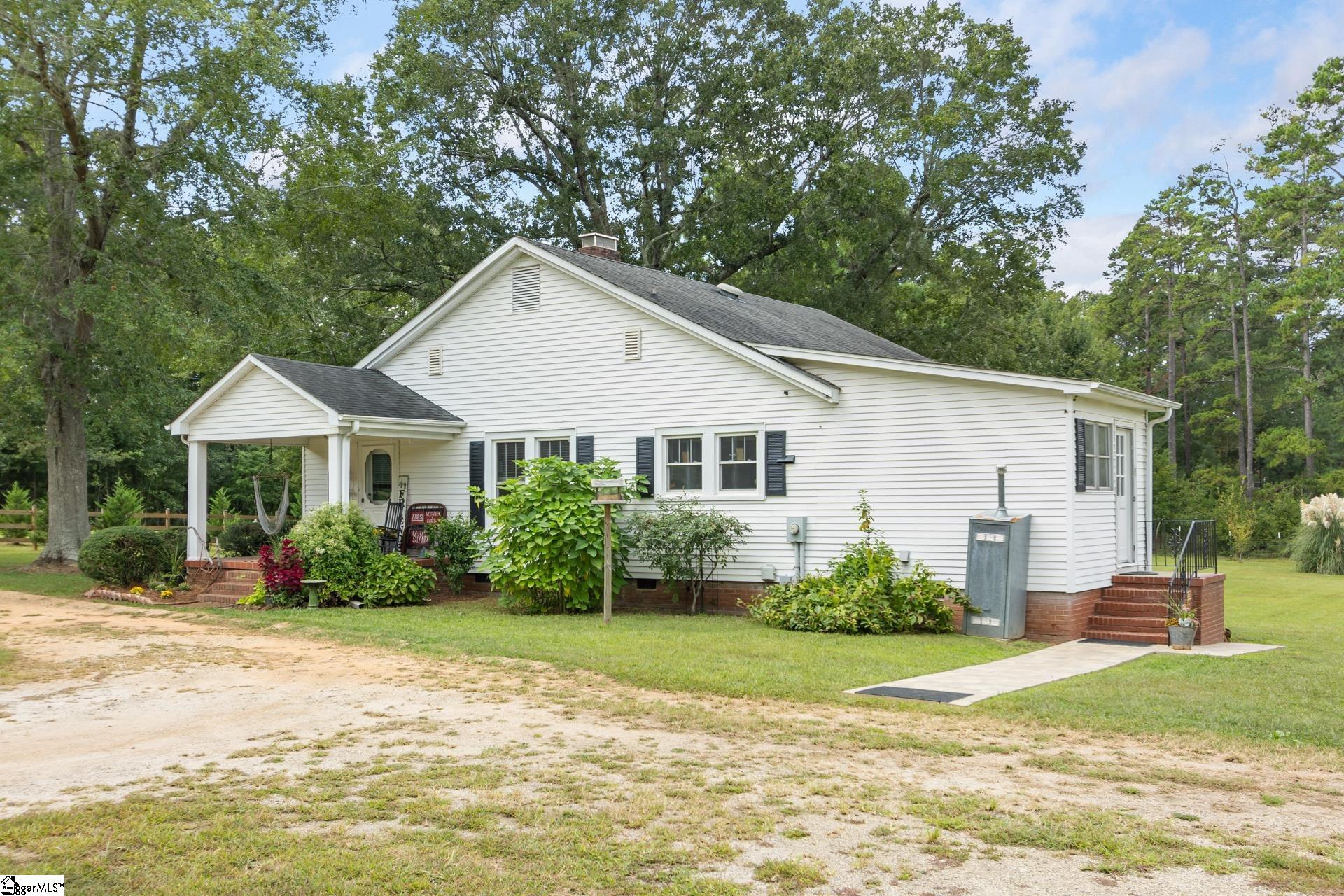 7302 Highway 76 W Laurens, SC 29360