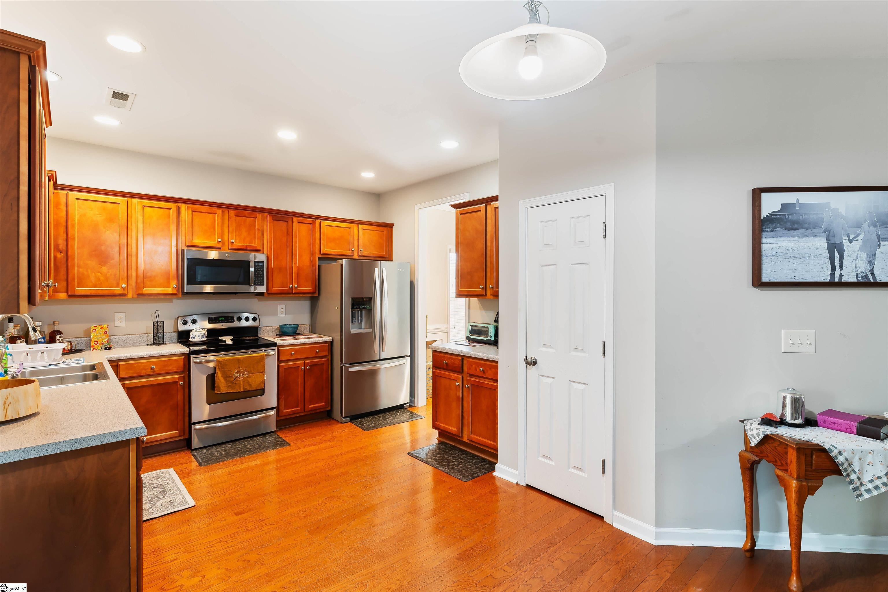 695 Flintrock Drive Boiling Springs, SC 29316