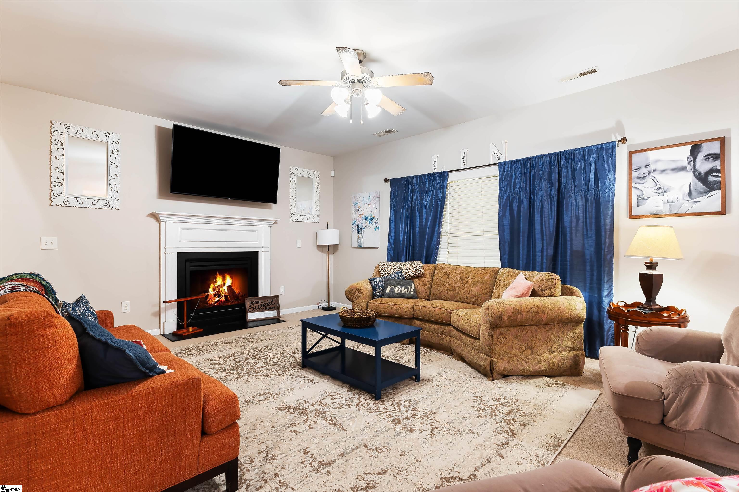 695 Flintrock Drive Boiling Springs, SC 29316