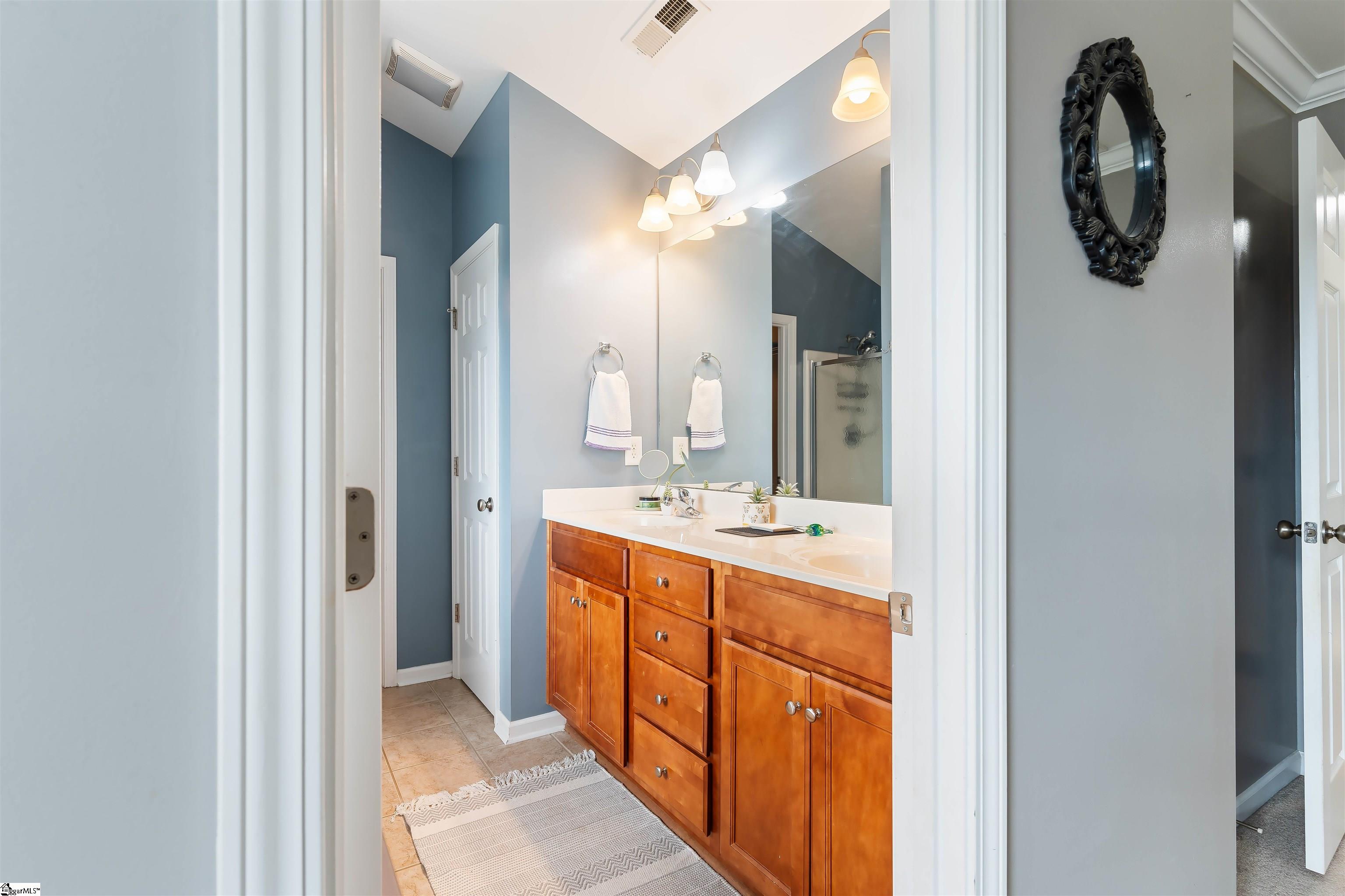 695 Flintrock Drive Boiling Springs, SC 29316